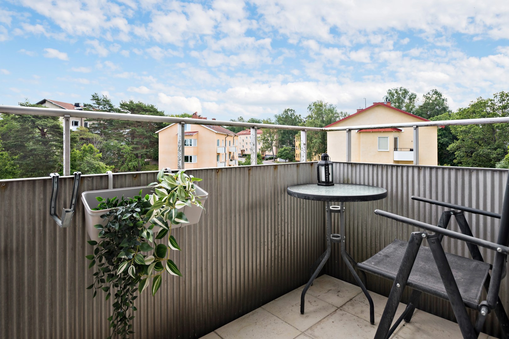 Bostadsbild från Karlsrogatan 81, Såld i Sommarro, Uppsala