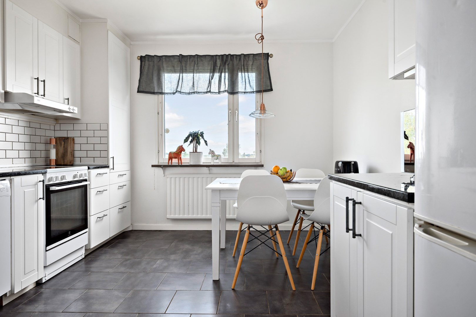 Bostadsbild från Karlsrogatan 81, Såld i Sommarro, Uppsala