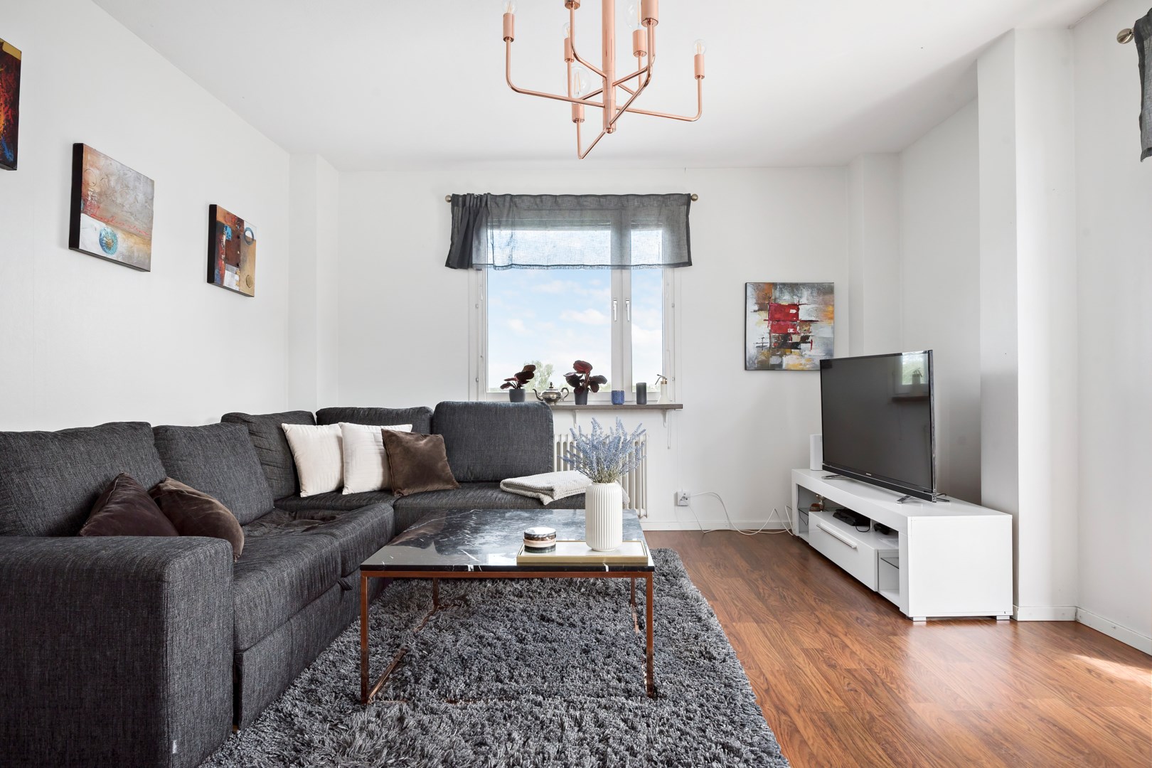 Bostadsbild från Karlsrogatan 81, Såld i Sommarro, Uppsala