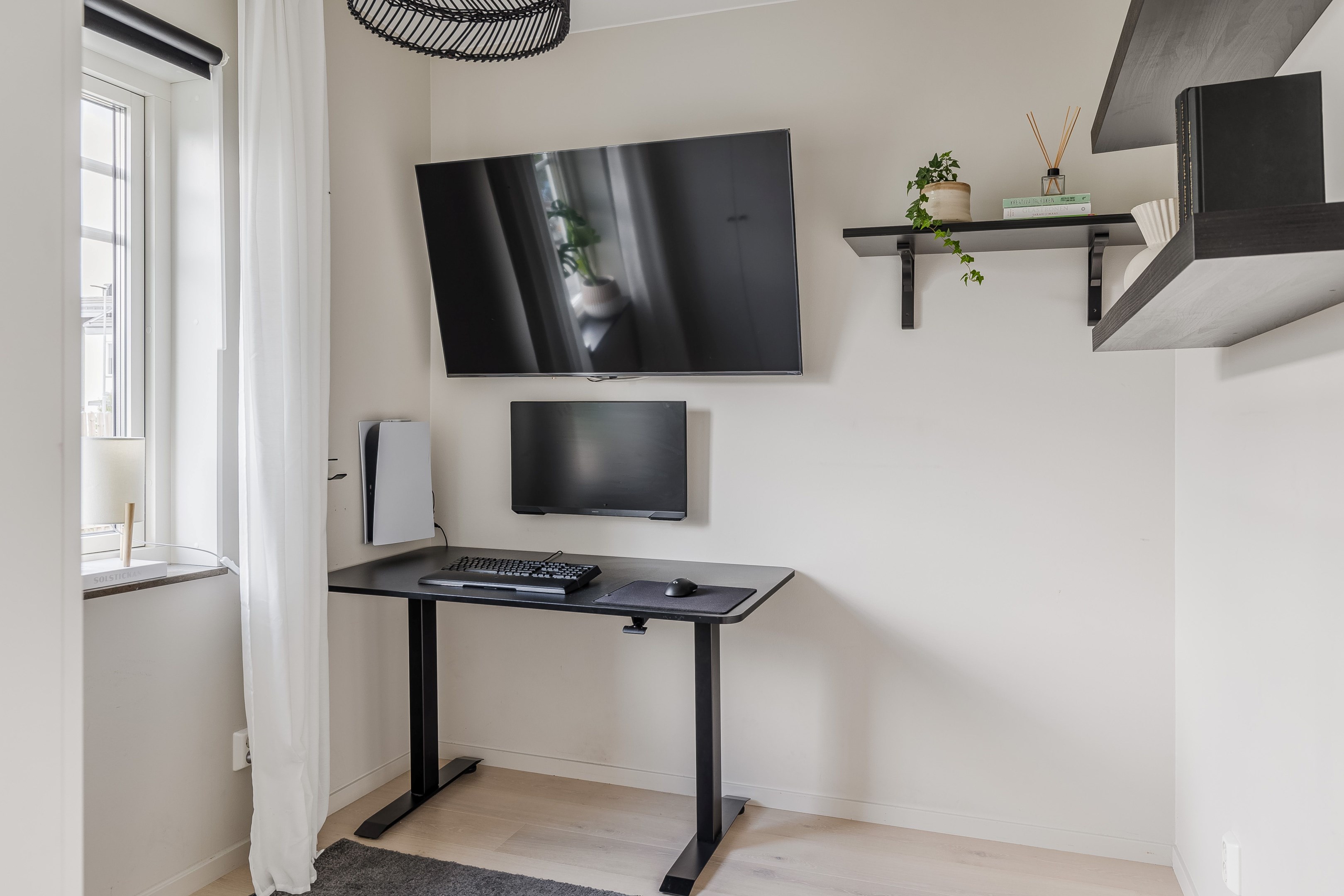 Bostadsbild från Björnmossvägen 16, Kommande i Lindbacken, Uppsala