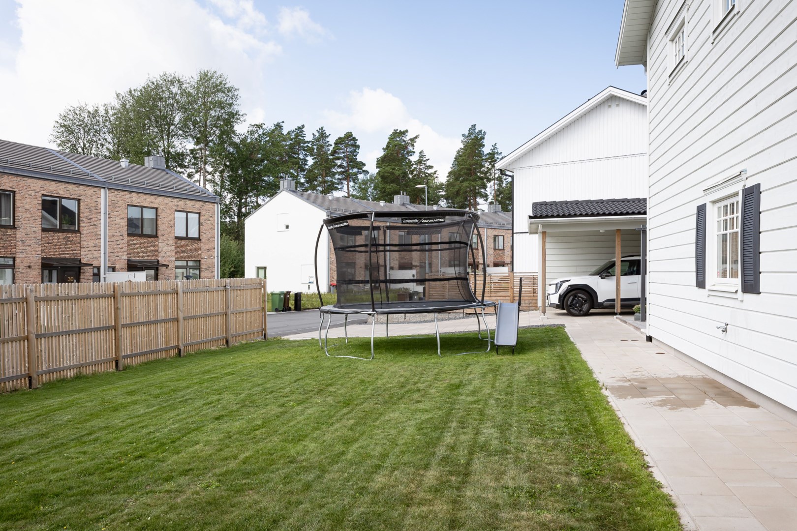 Bostadsbild från Björnmossvägen 16, Kommande i Lindbacken, Uppsala