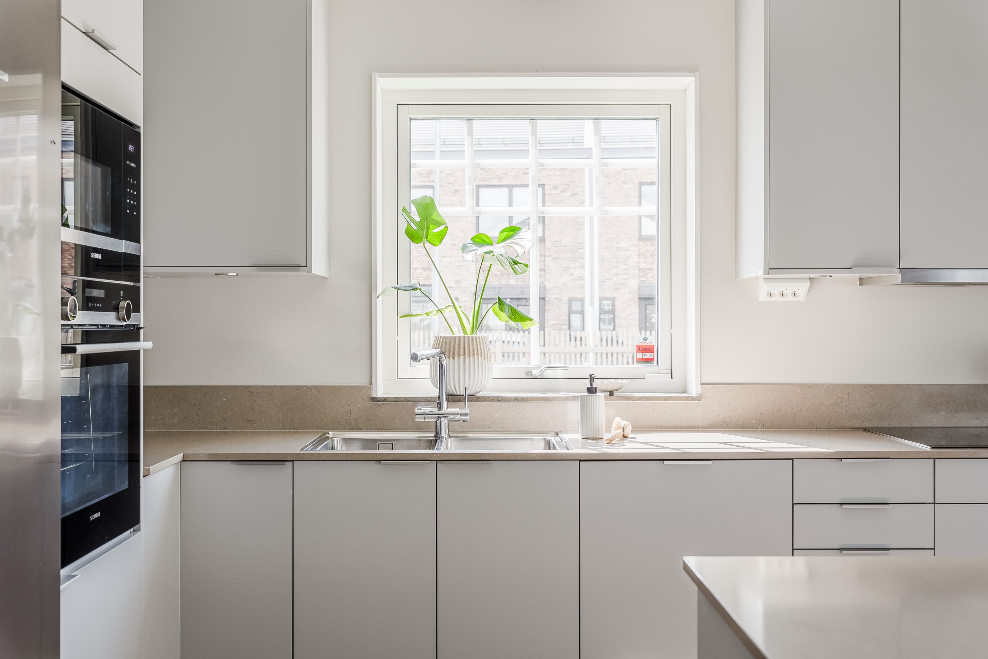 Bostadsbild från Björnmossvägen 16, Kommande i Lindbacken, Uppsala