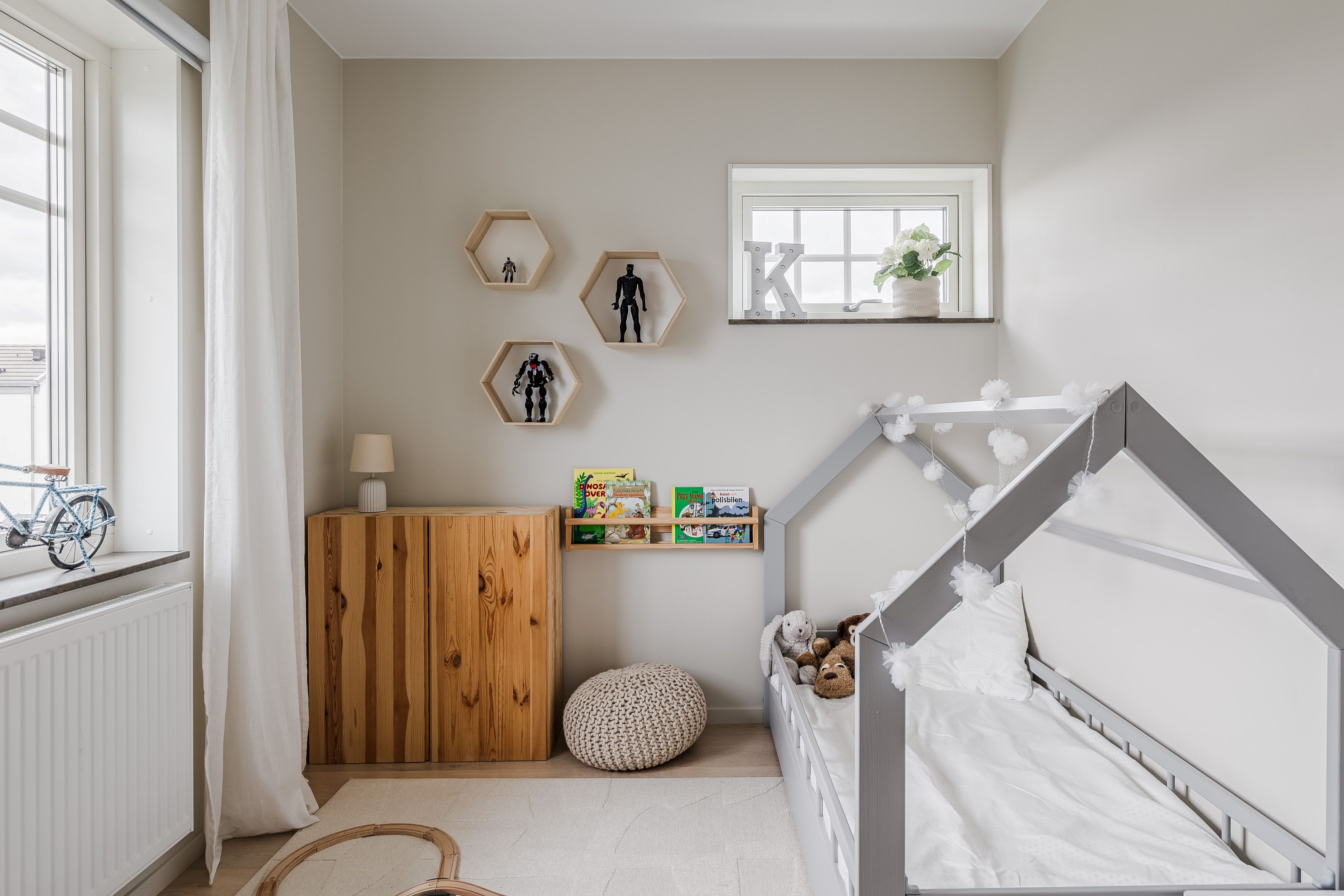 Bostadsbild från Björnmossvägen 16, Kommande i Lindbacken, Uppsala