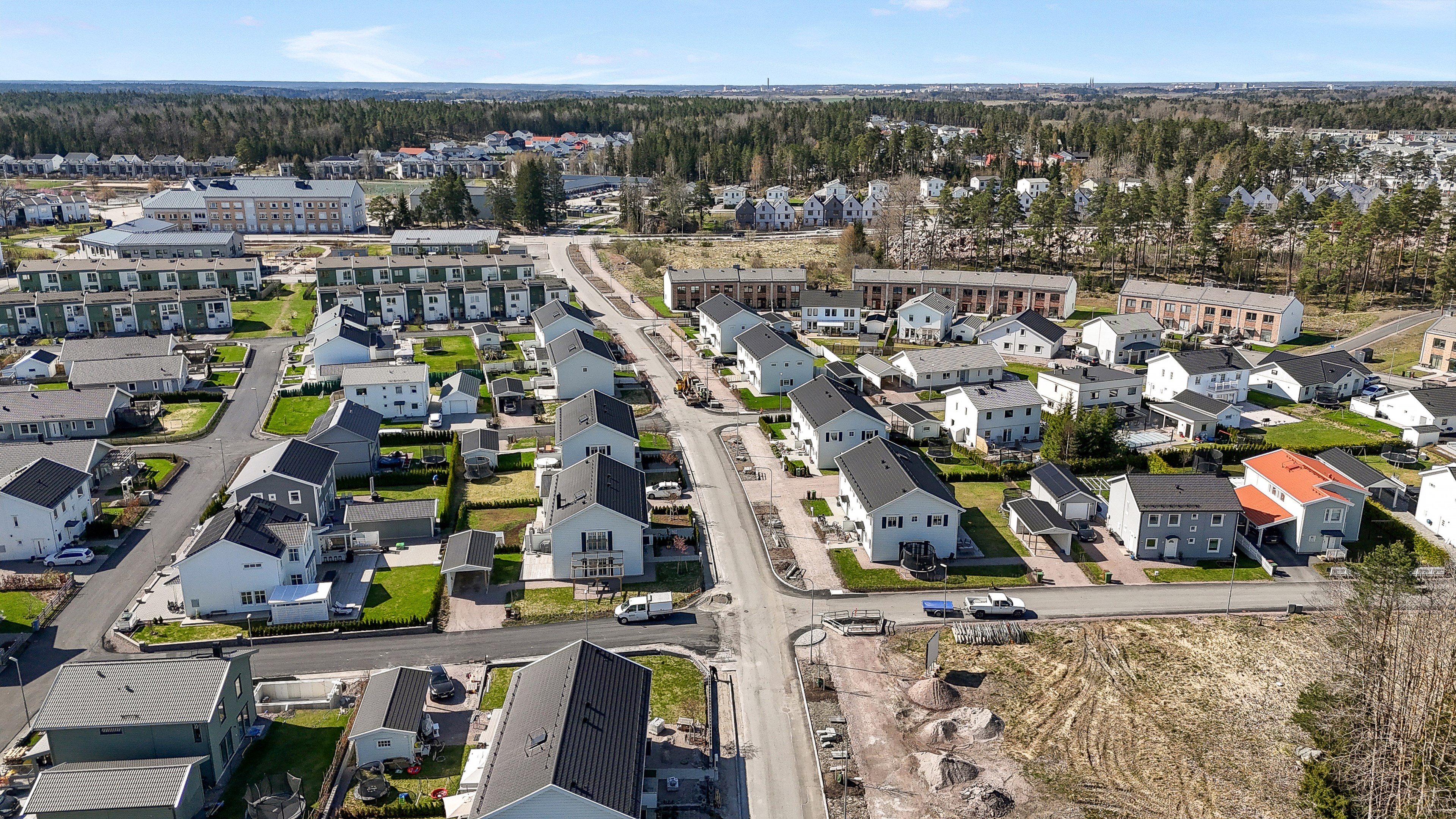 Bostadsbild från Björnmossvägen 16, Kommande i Lindbacken, Uppsala