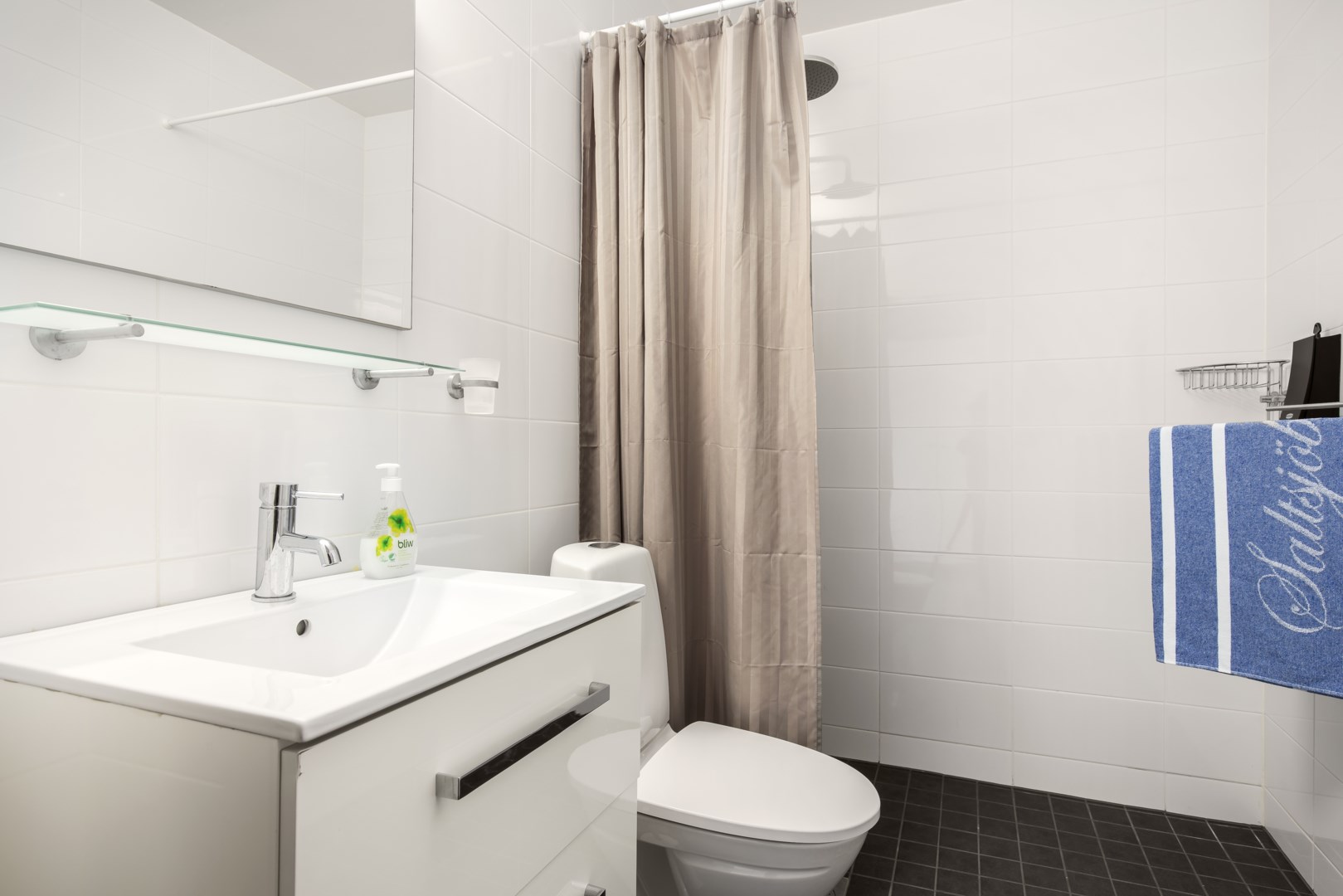 Bostadsbild från Torggatan 4B, 3tr, Såld i Saltsjöbaden, Nacka