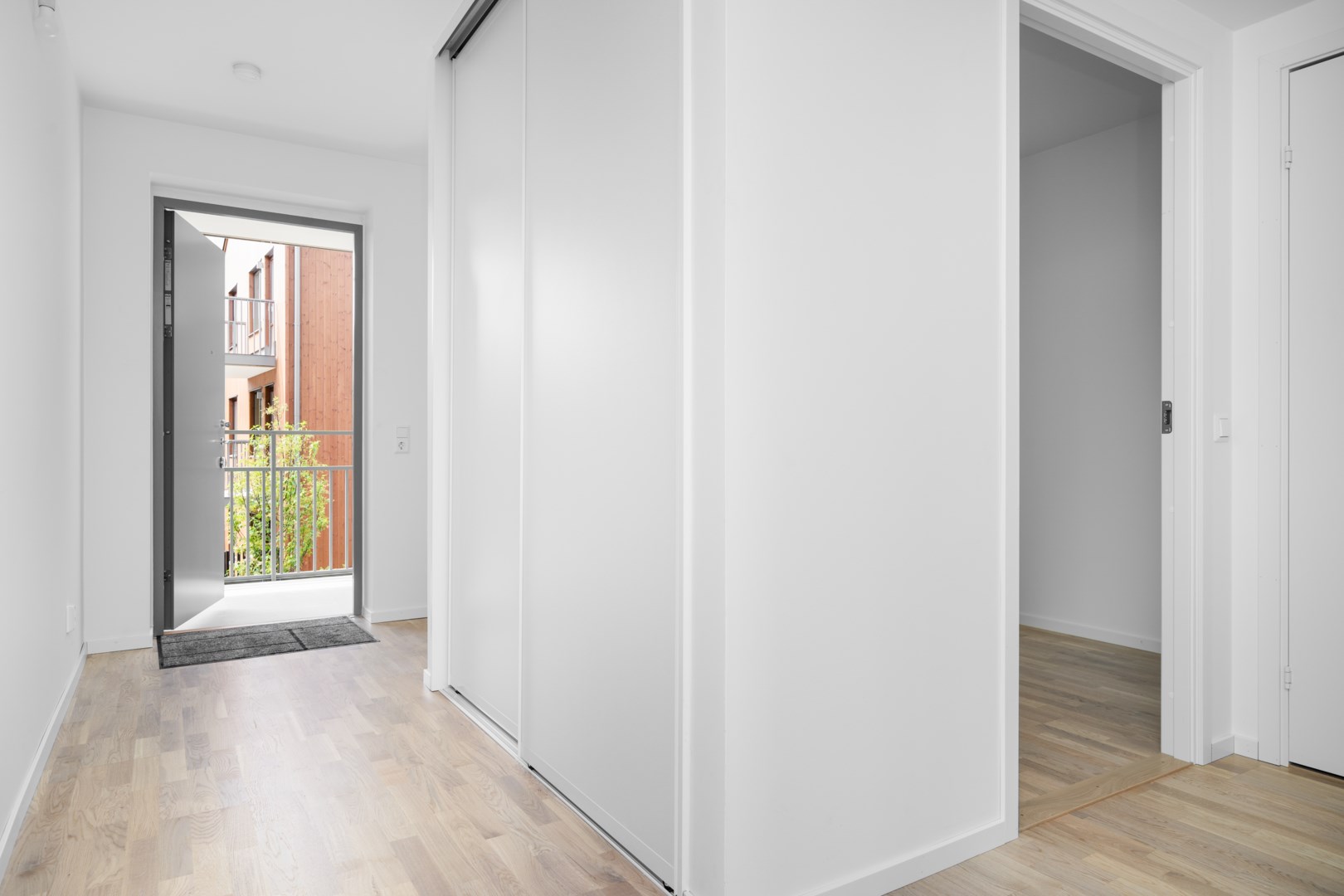 Bostadsbild från Slalomvägen 6, Såld i Väsjön, Sollentuna