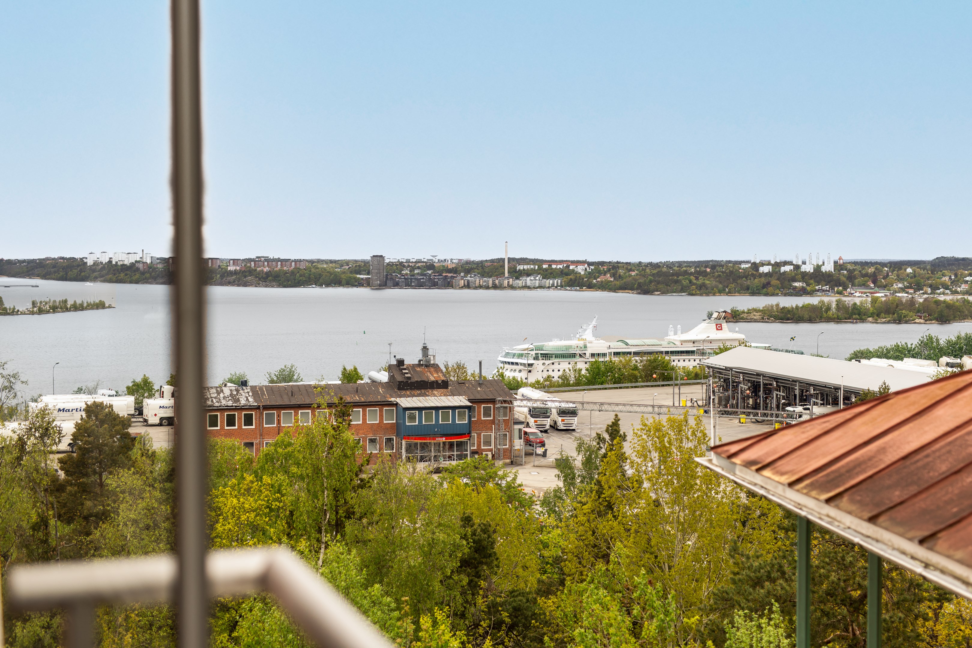 Bostadsbild från Landåvägen 10, Såld i Jarlaberg, Nacka