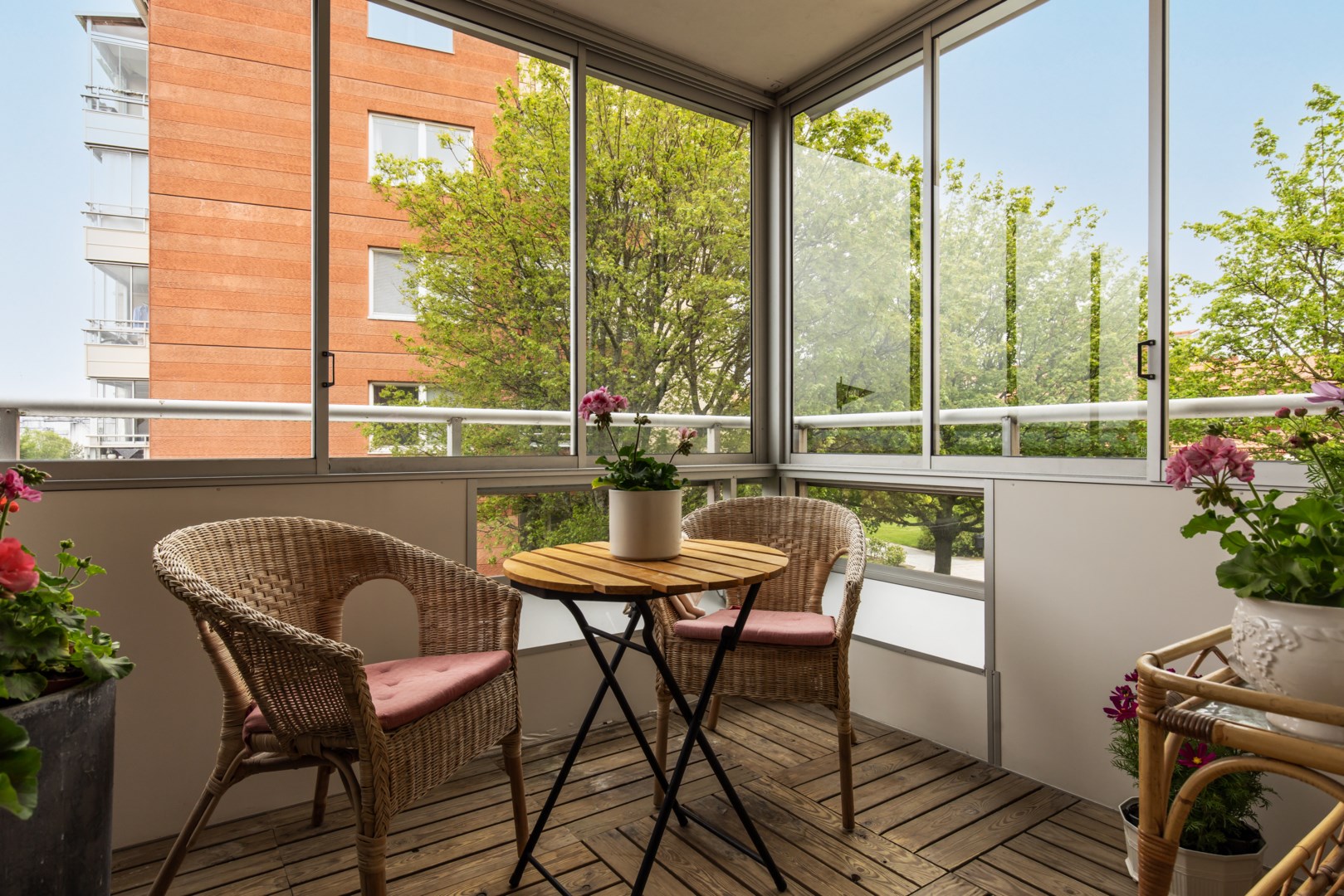 Bostadsbild från Landåvägen 10, Såld i Jarlaberg, Nacka