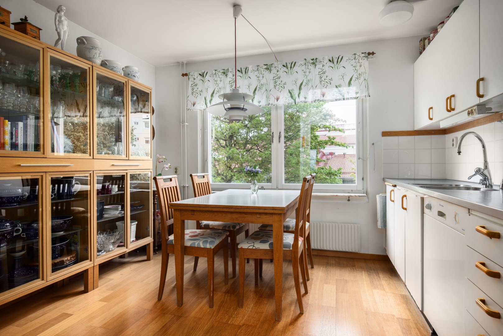 Bostadsbild från Landåvägen 10, Såld i Jarlaberg, Nacka