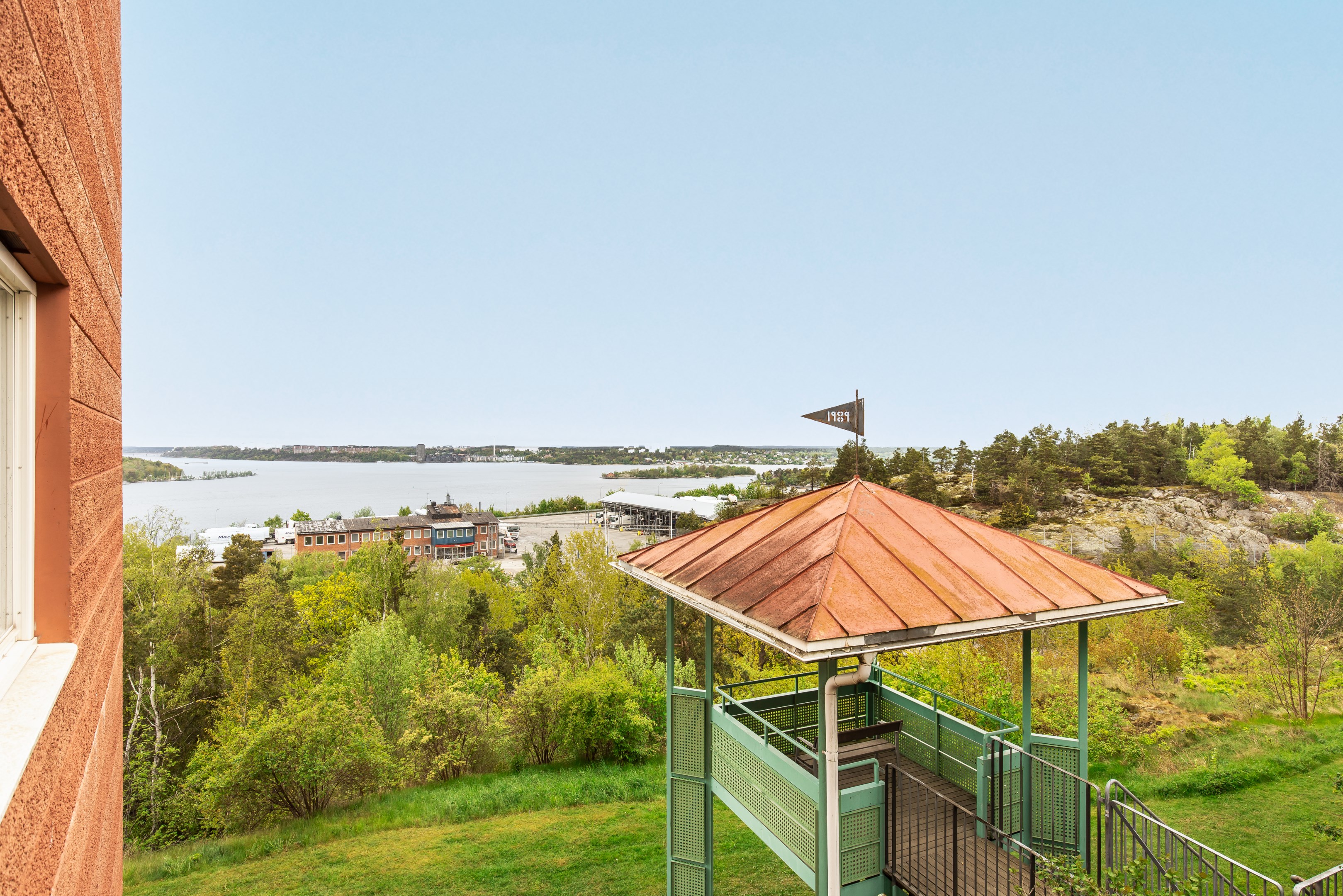 Bostadsbild från Landåvägen 10, Såld i Jarlaberg, Nacka