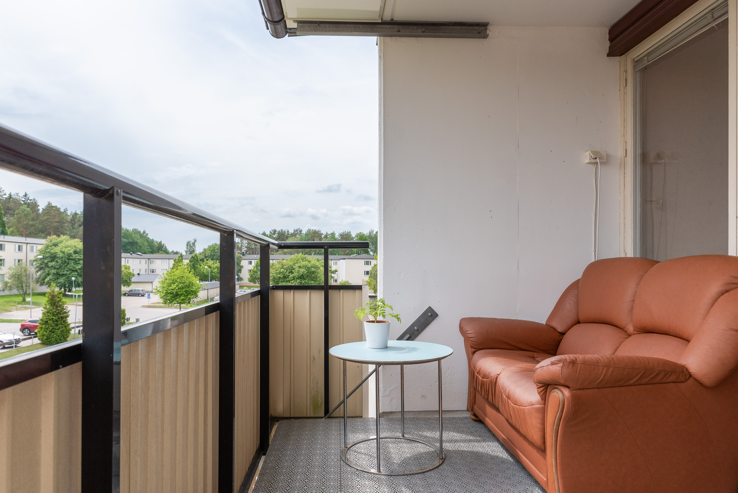 Bostadsbild från Kungsfågelgatan 33, Såld i Råby, Västerås