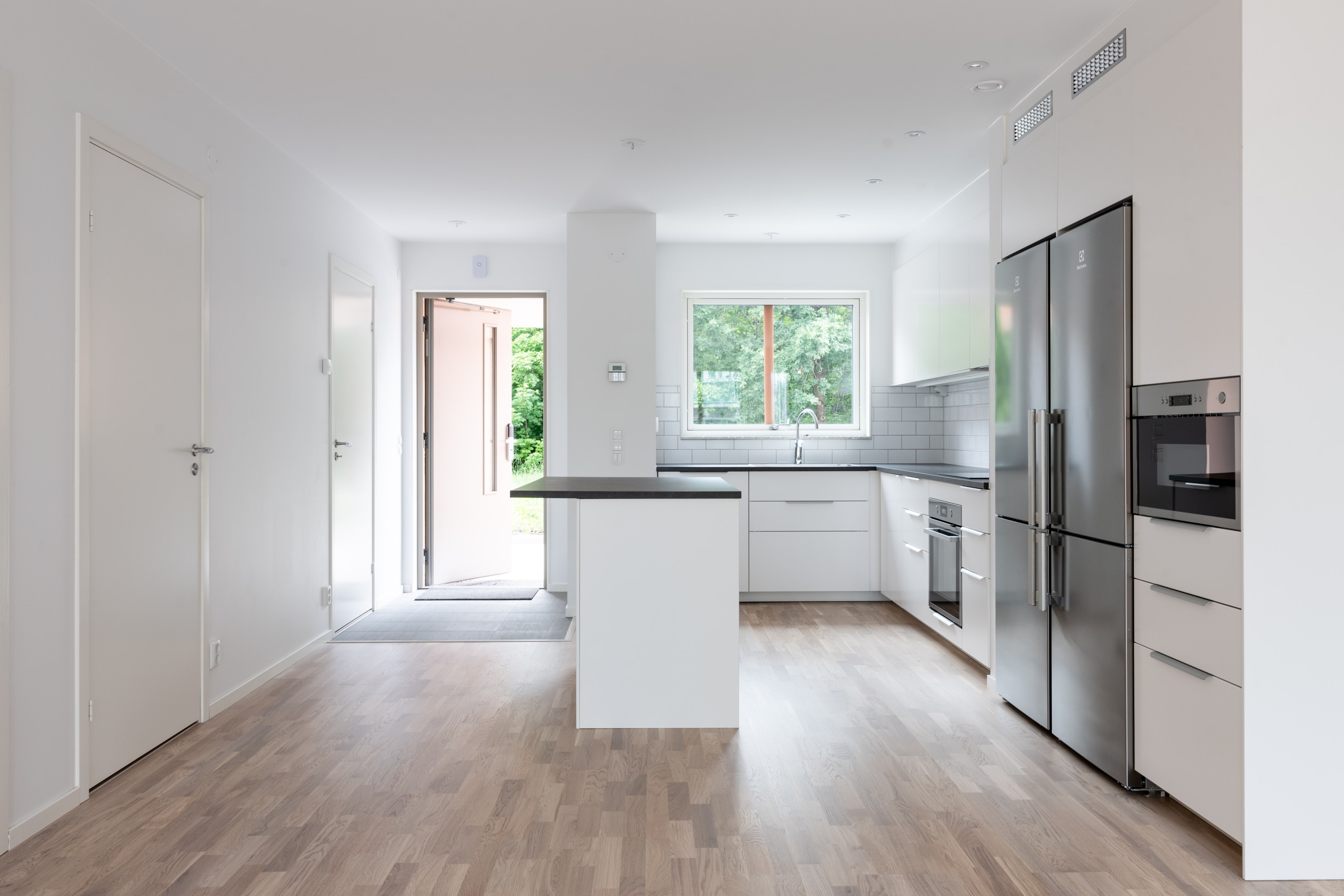 Bostadsbild från Båtvägen 37, Såld i Porslinskvarteren, Värmdö