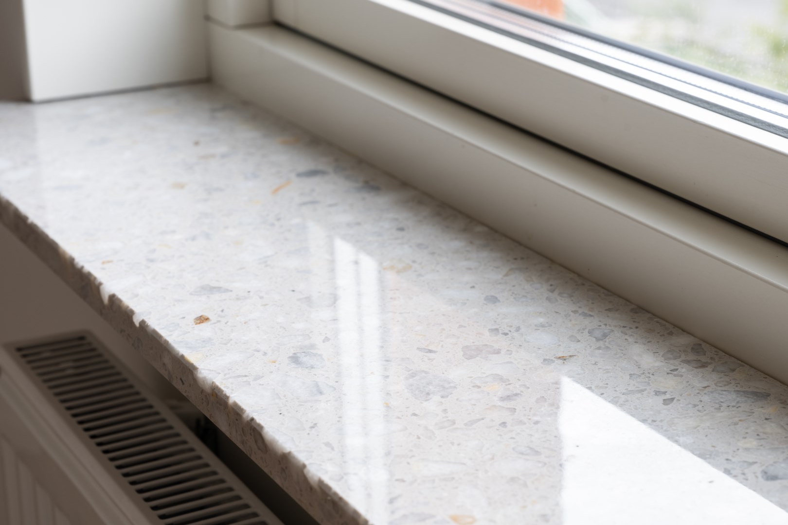 Bostadsbild från Båtvägen 43, Såld i Porslinskvarteren, Värmdö