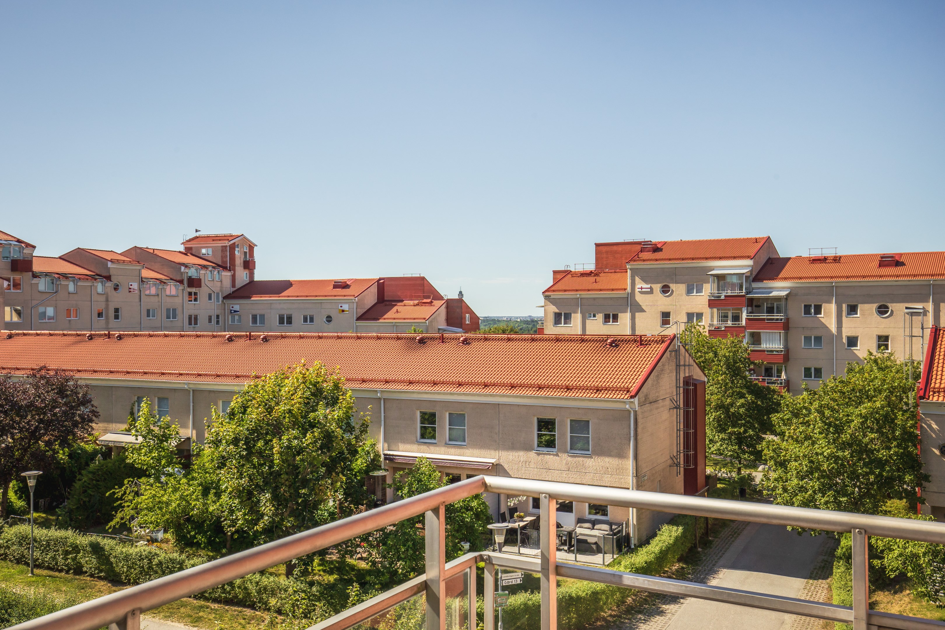 Bostadsbild från Landåvägen 75, Till salu i Jarlaberg, Nacka