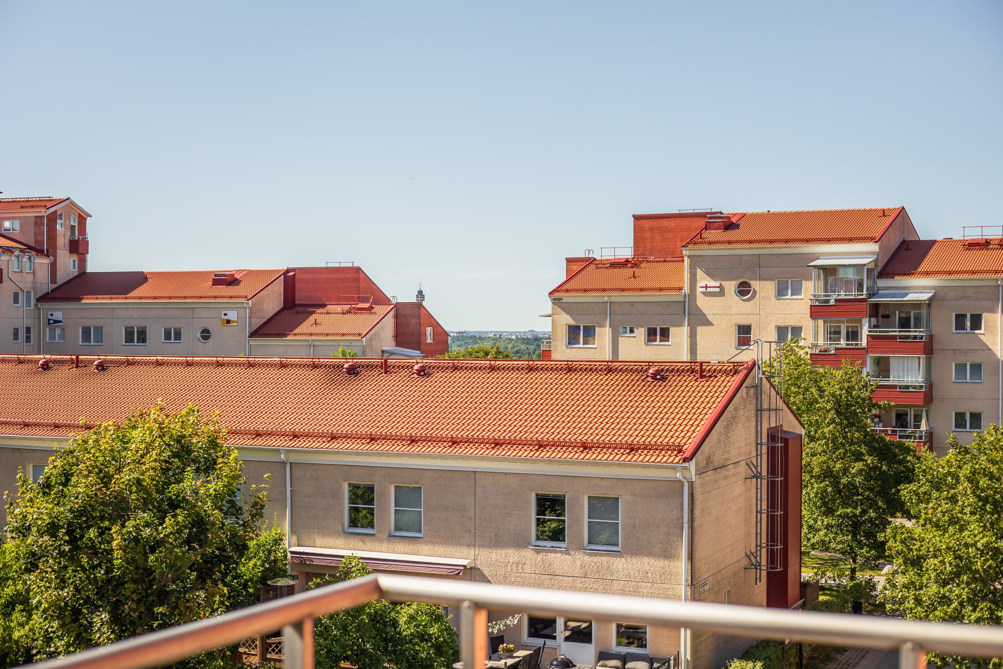 Bostadsbild från Landåvägen 75, Till salu i Jarlaberg, Nacka