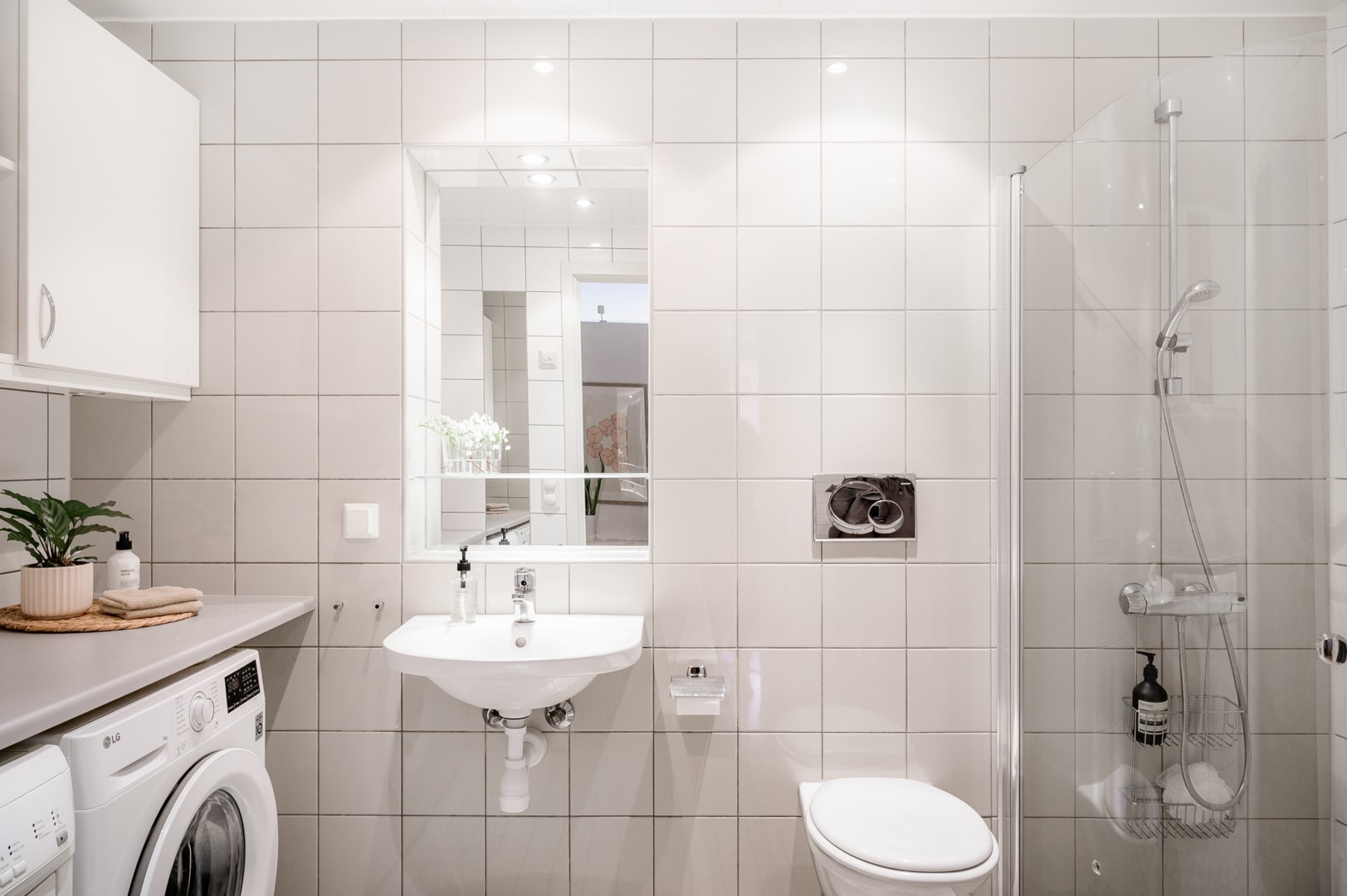 Bostadsbild från Sjökvarnsbacken 4, Såld i Saltsjöqvarn, Nacka