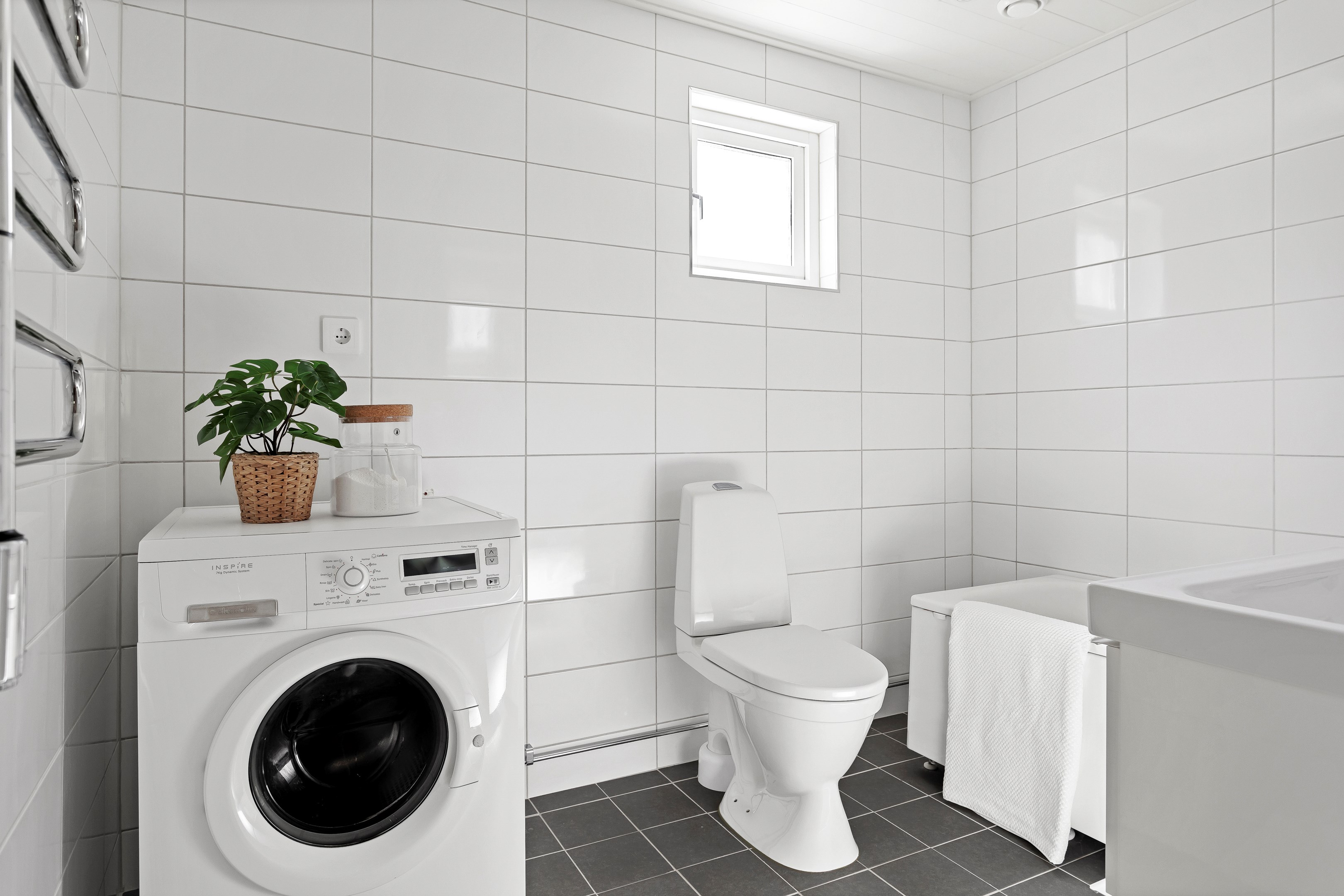 Bostadsbild från Bergslagsresan 174, Såld i Sävja, Uppsala