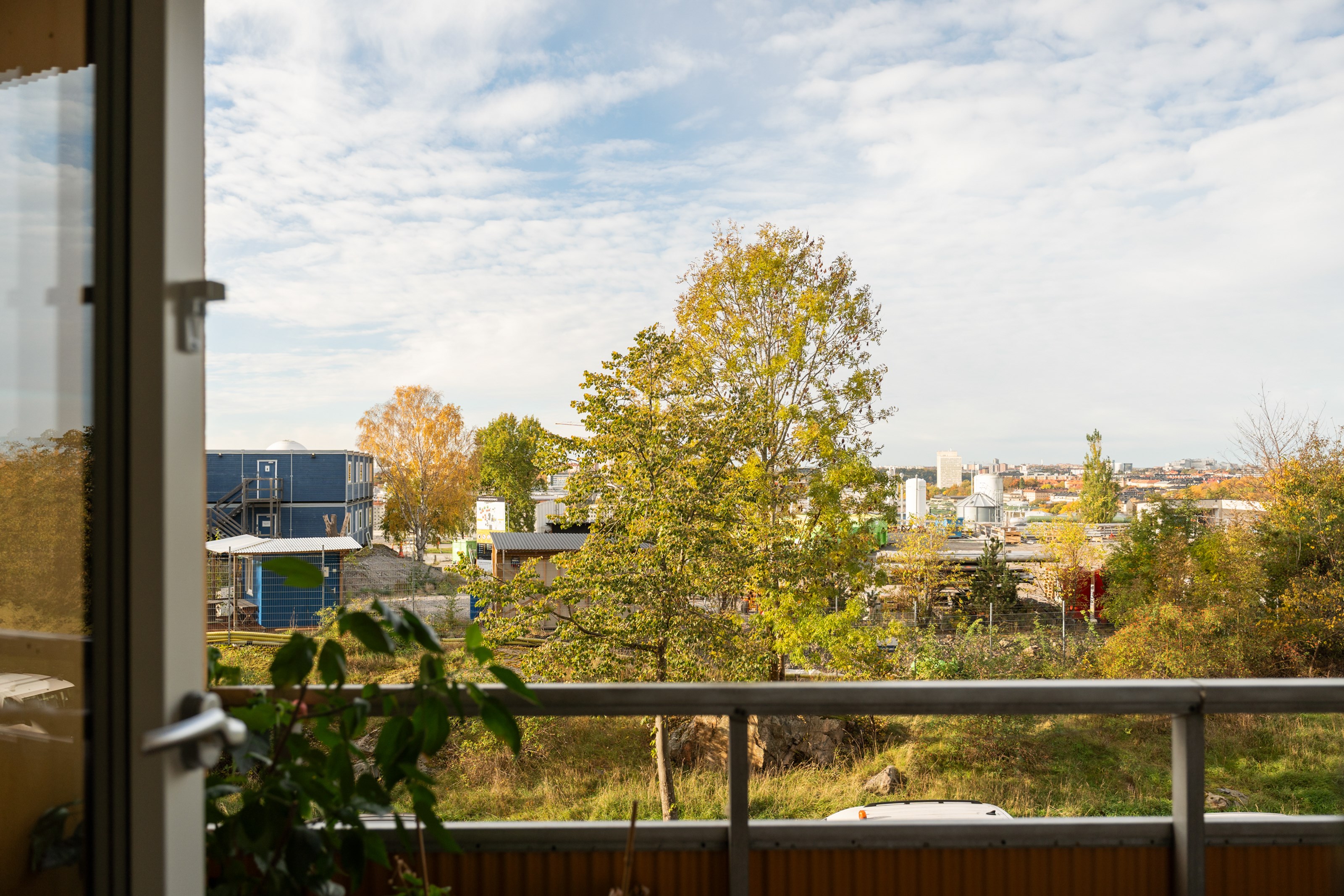 Bostadsbild från Henriksdalsringen 53, Till salu i Henriksdalsberget, Nacka