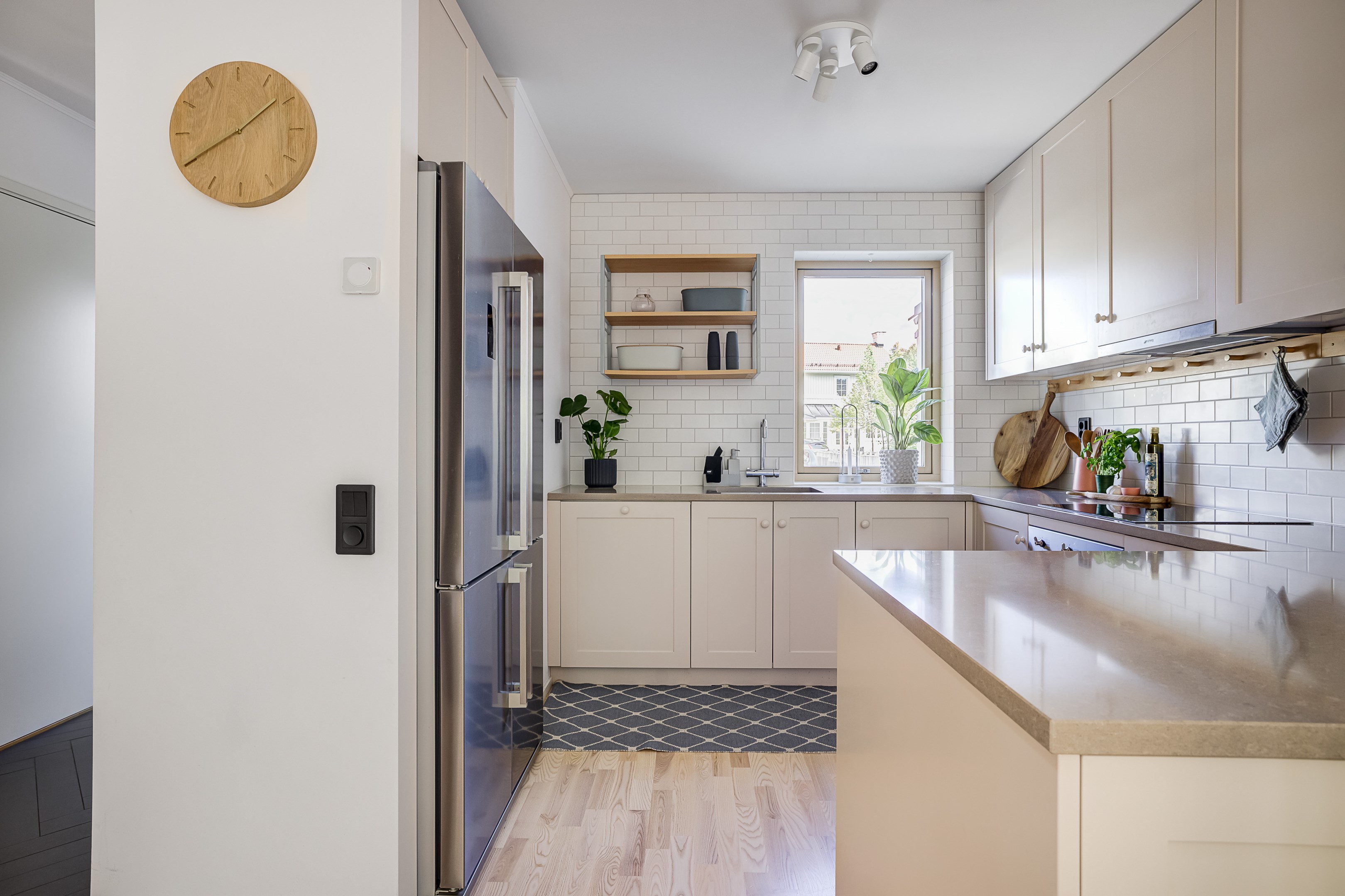 Bostadsbild från Vikvägen 28, Såld i Vårdsätra, Uppsala