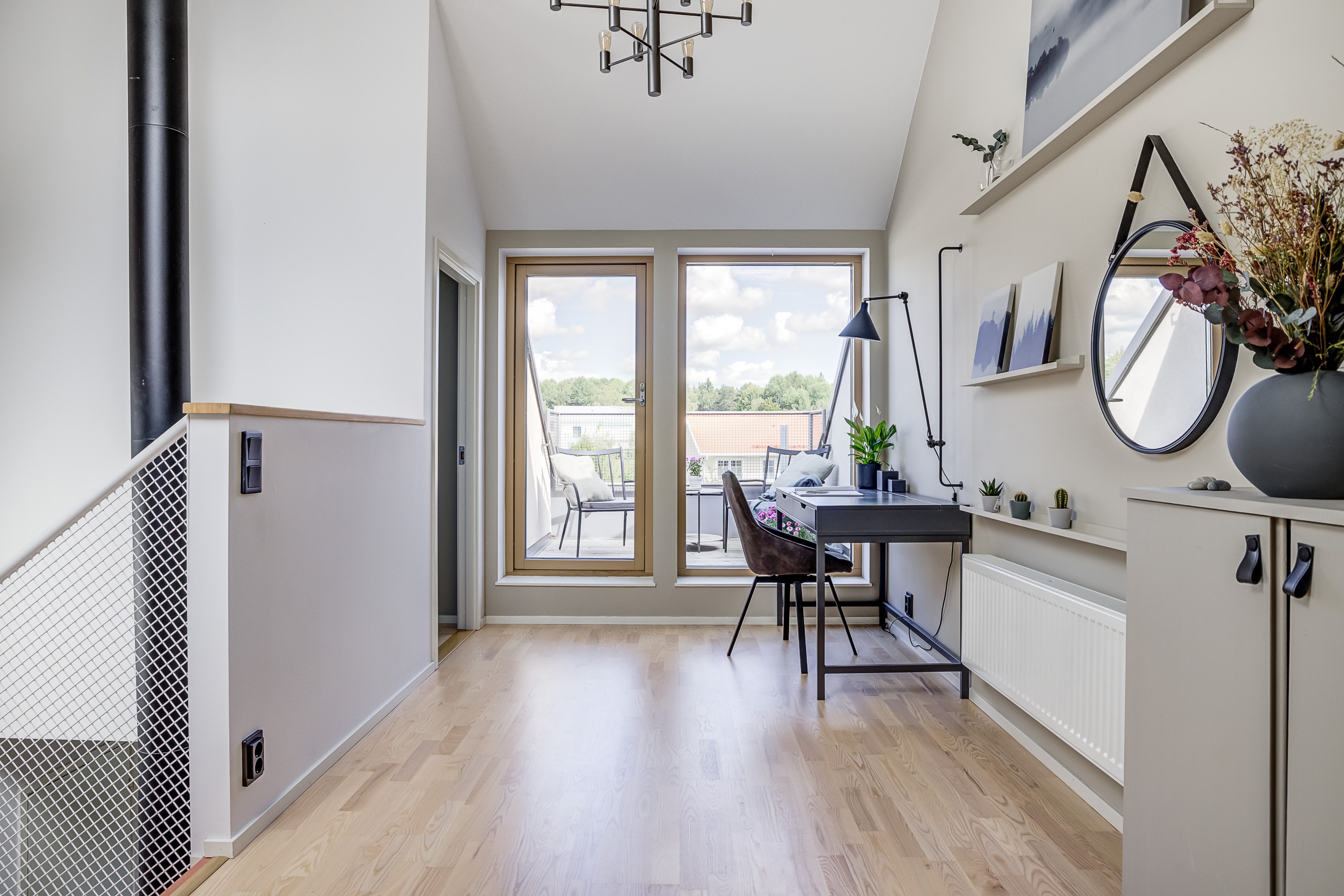 Bostadsbild från Vikvägen 28, Såld i Vårdsätra, Uppsala