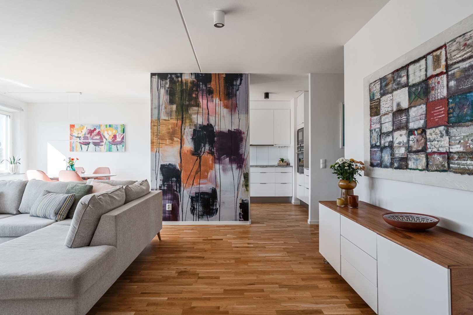 Bostadsbild från Ljusbärargatan 7, Såld i Kapellgärdet, Uppsala