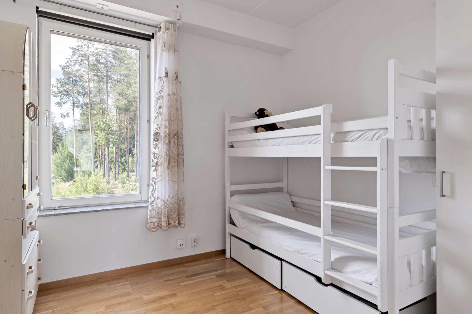 Bostadsbild från Opalvägen 43, Såld i Herrhagen, Uppsala