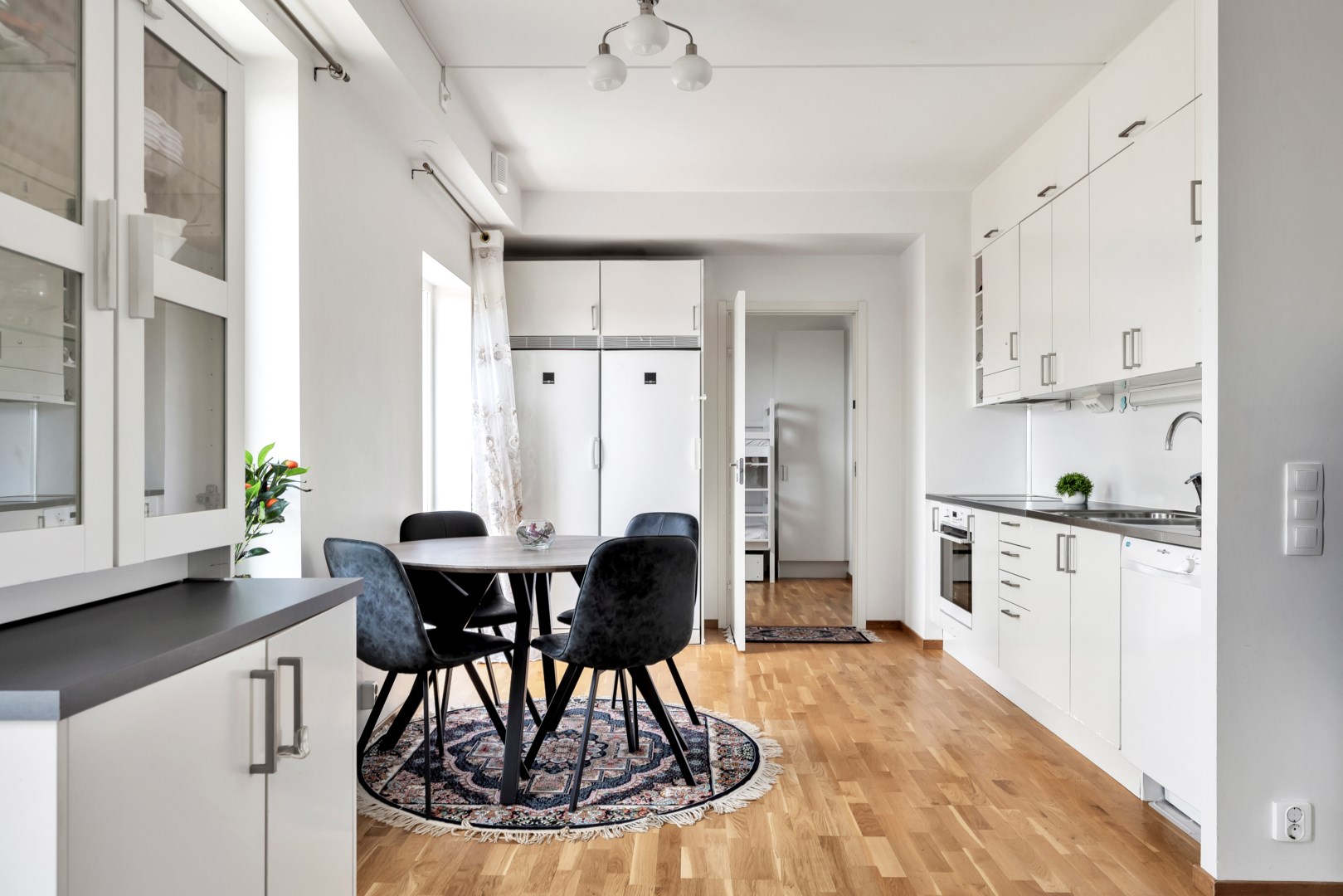 Bostadsbild från Opalvägen 43, Såld i Herrhagen, Uppsala