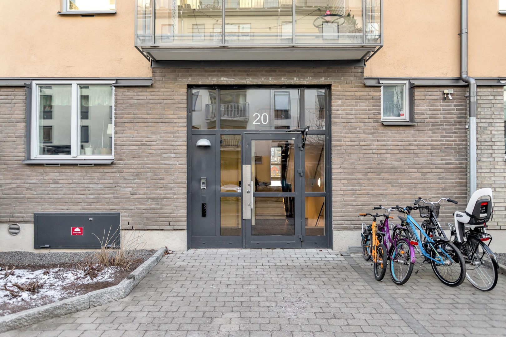 Bostadsbild från Tullgarnsgatan 20, Såld i Kungsängen, Uppsala