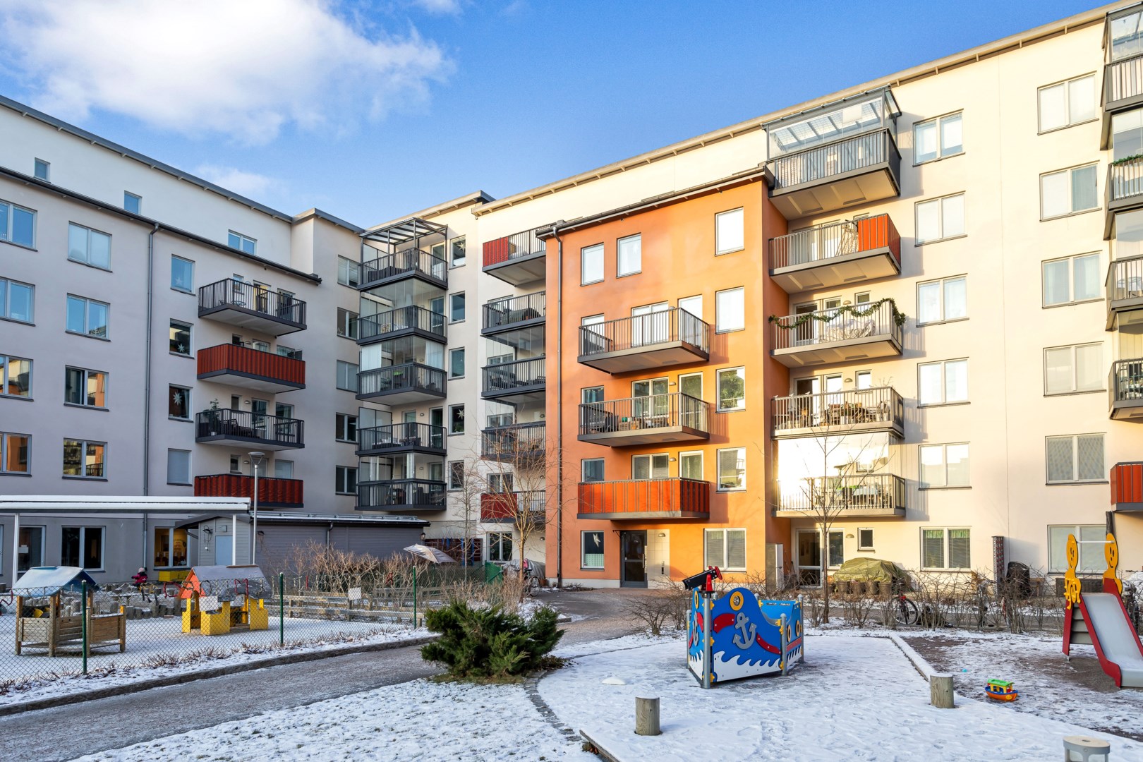 Bostadsbild från Tullgarnsgatan 20, Såld i Kungsängen, Uppsala