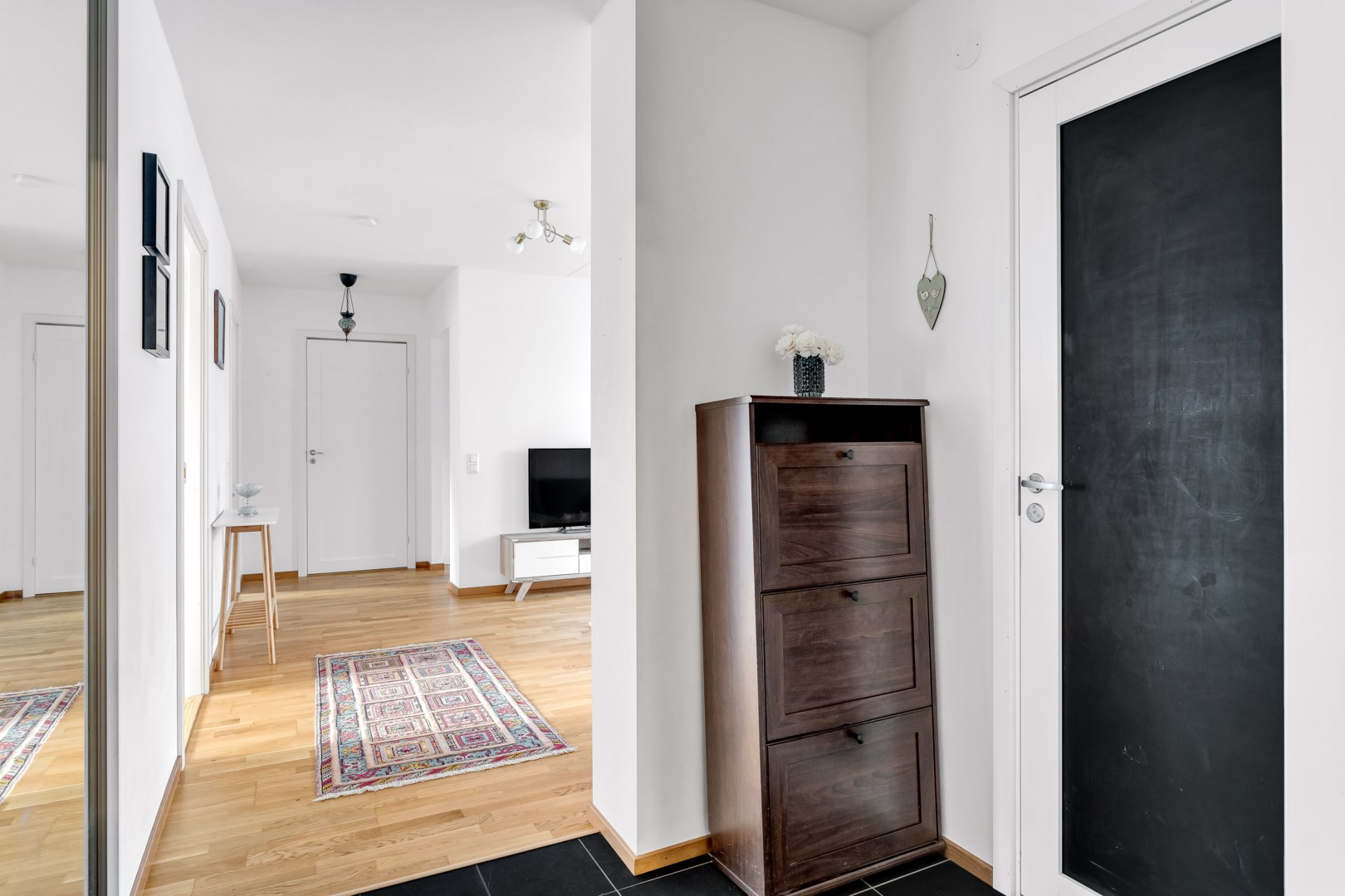 Bostadsbild från Tullgarnsgatan 20, Såld i Kungsängen, Uppsala