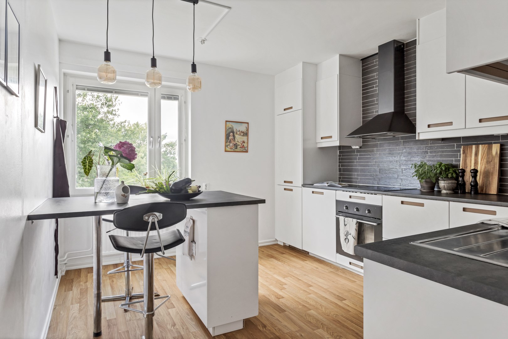 Bostadsbild från Tiundagatan 45, Såld i Luthagen, Uppsala