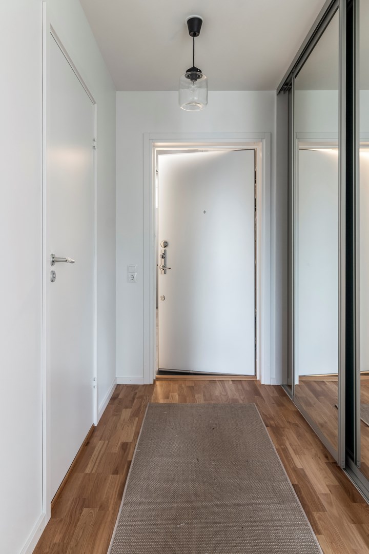 Bostadsbild från Tujagatan 10, Såld i Skiljebo, Västerås