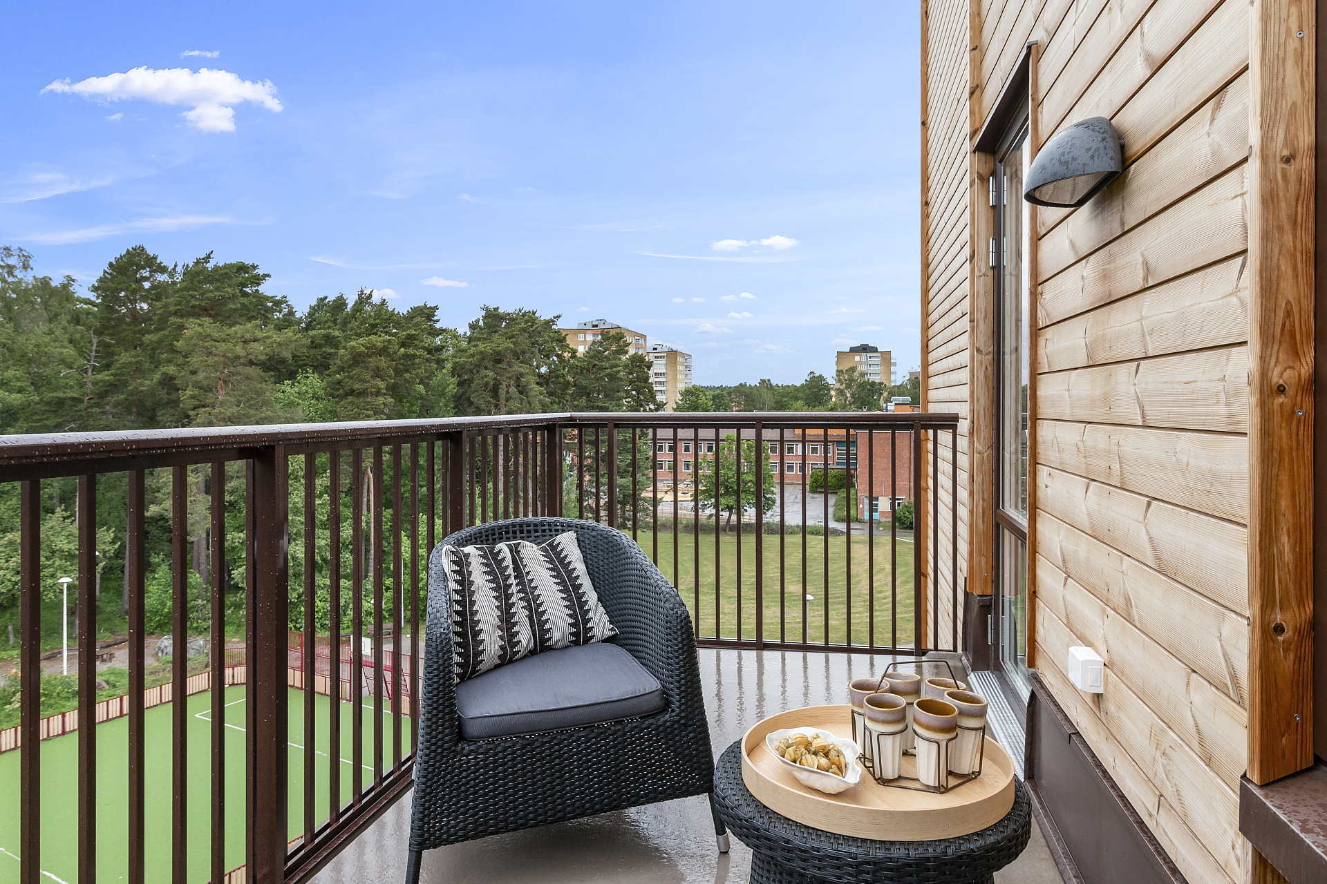 Bostadsbild från Tujagatan 10, Såld i Skiljebo, Västerås