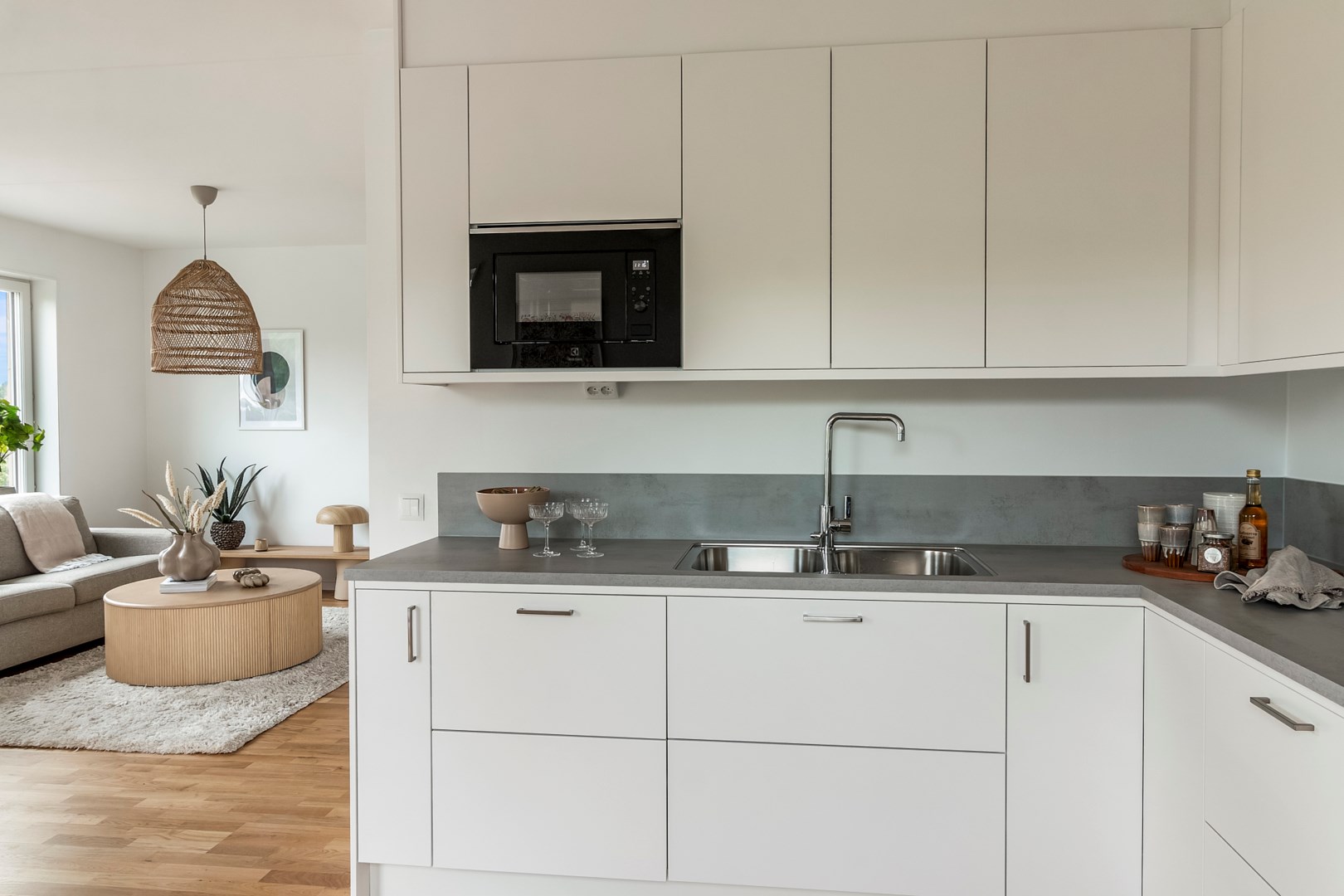 Bostadsbild från Tujagatan 10, Såld i Skiljebo, Västerås