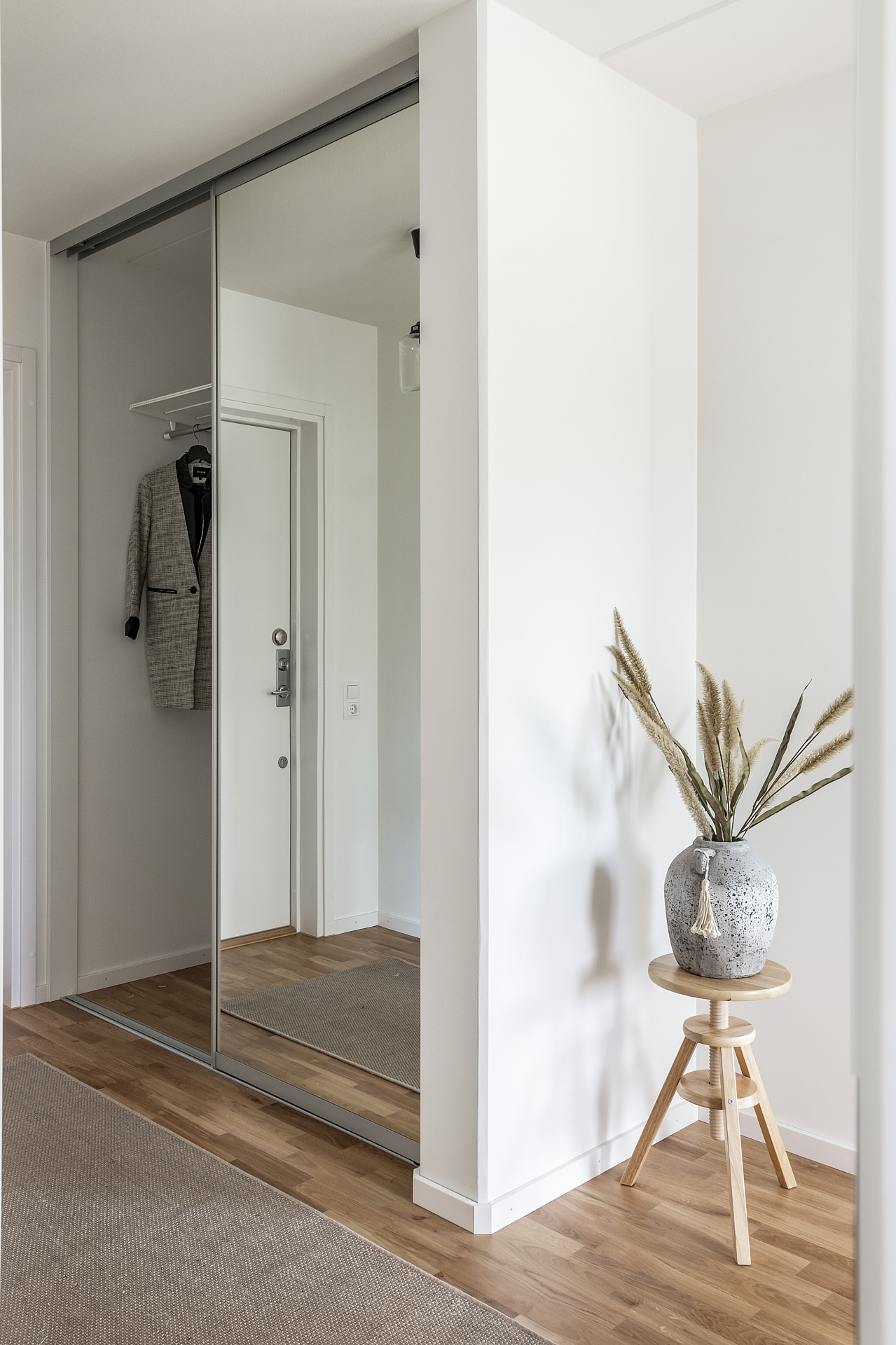 Bostadsbild från Tujagatan 10, Såld i Skiljebo, Västerås