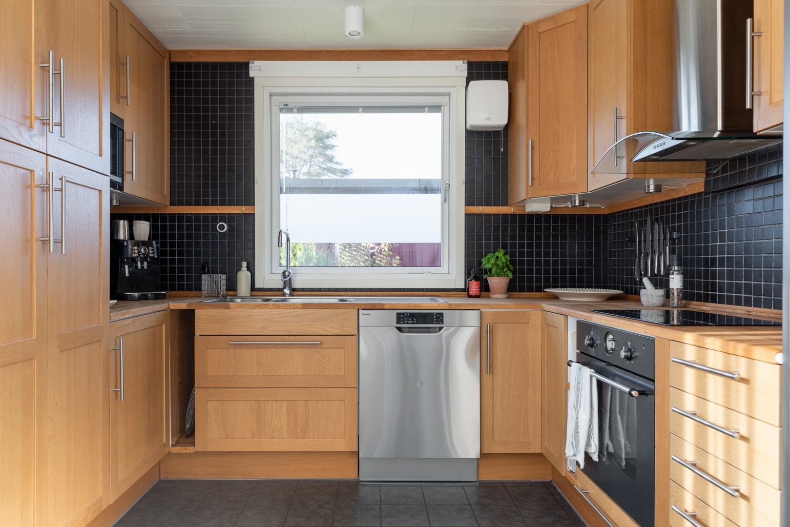 Bostadsbild från Vintervägen 97, Såld i Hökåsen, Västerås