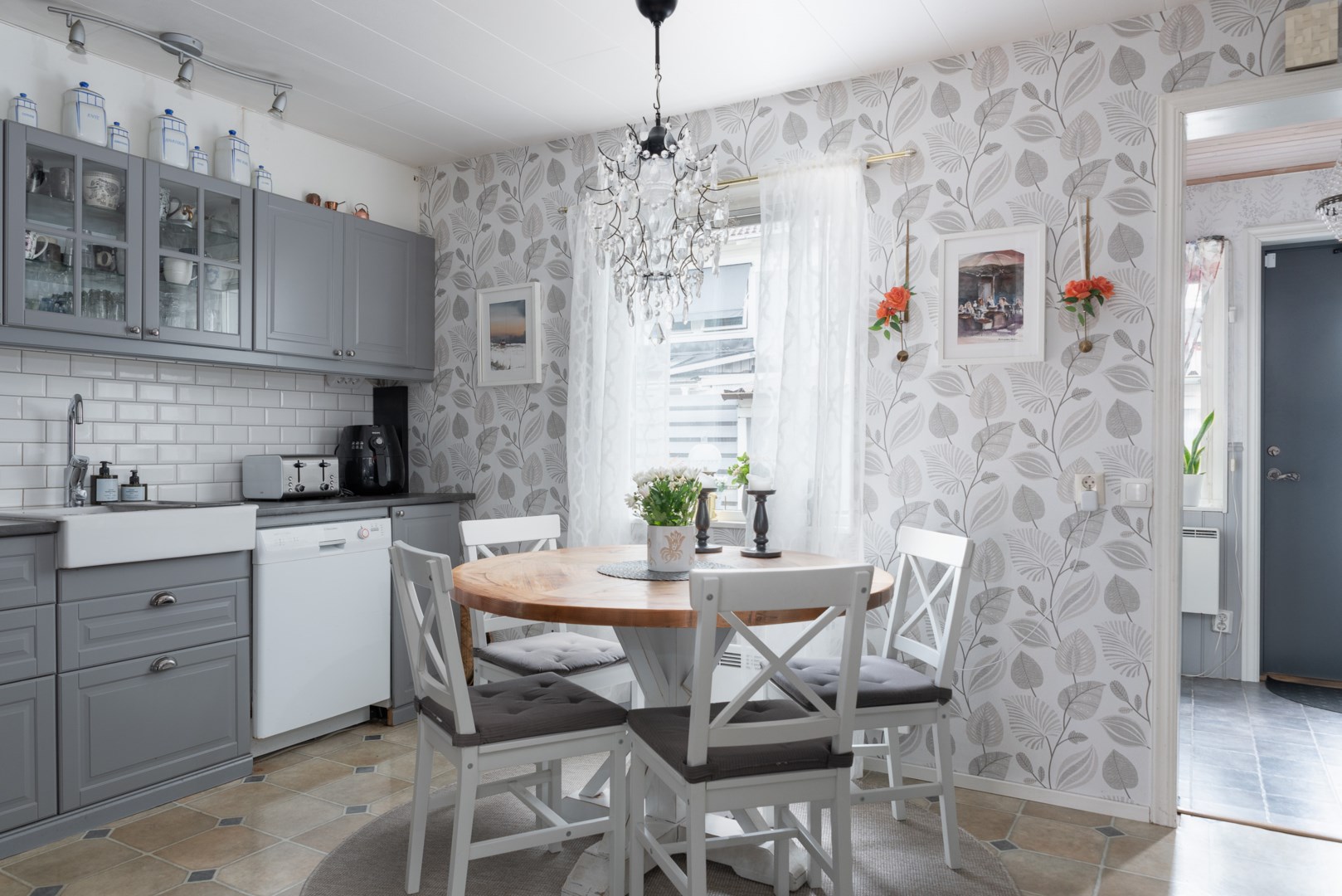 Bostadsbild från Egnahemsvägen 2E, Såld i Tillberga, Västerås