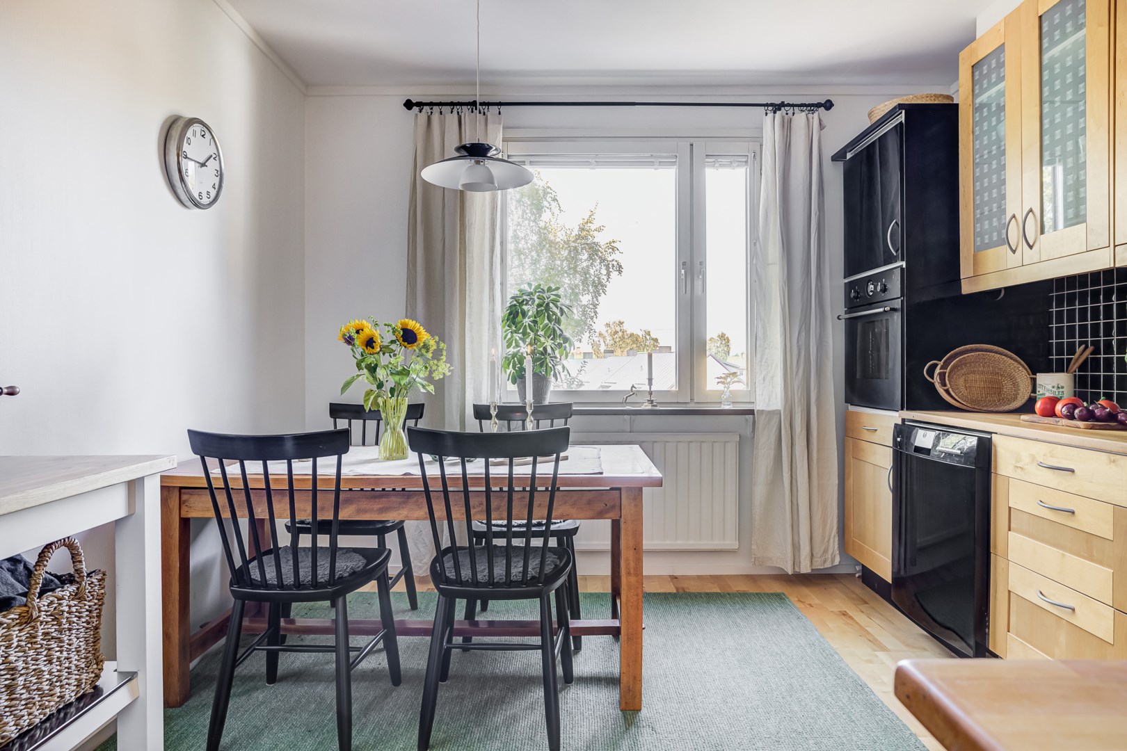 Bostadsbild från Karlsrogatan 81, Såld i Sommarro, Uppsala