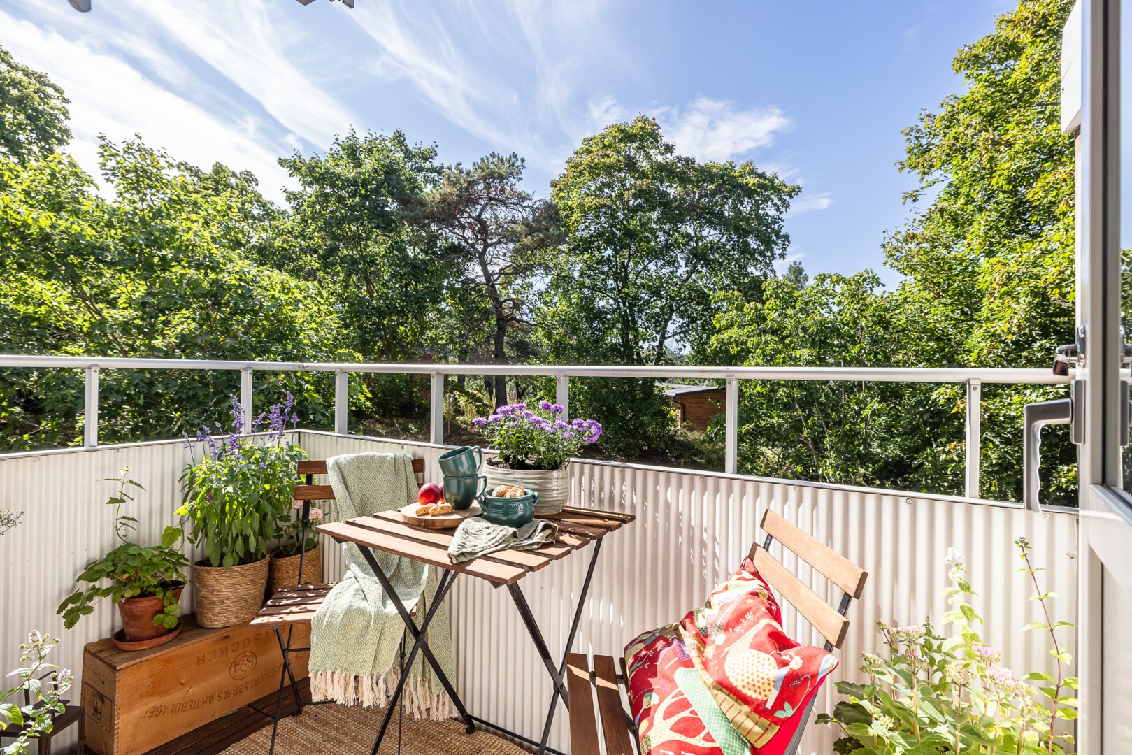 Bostadsbild från Karlsrogatan 81, Såld i Sommarro, Uppsala