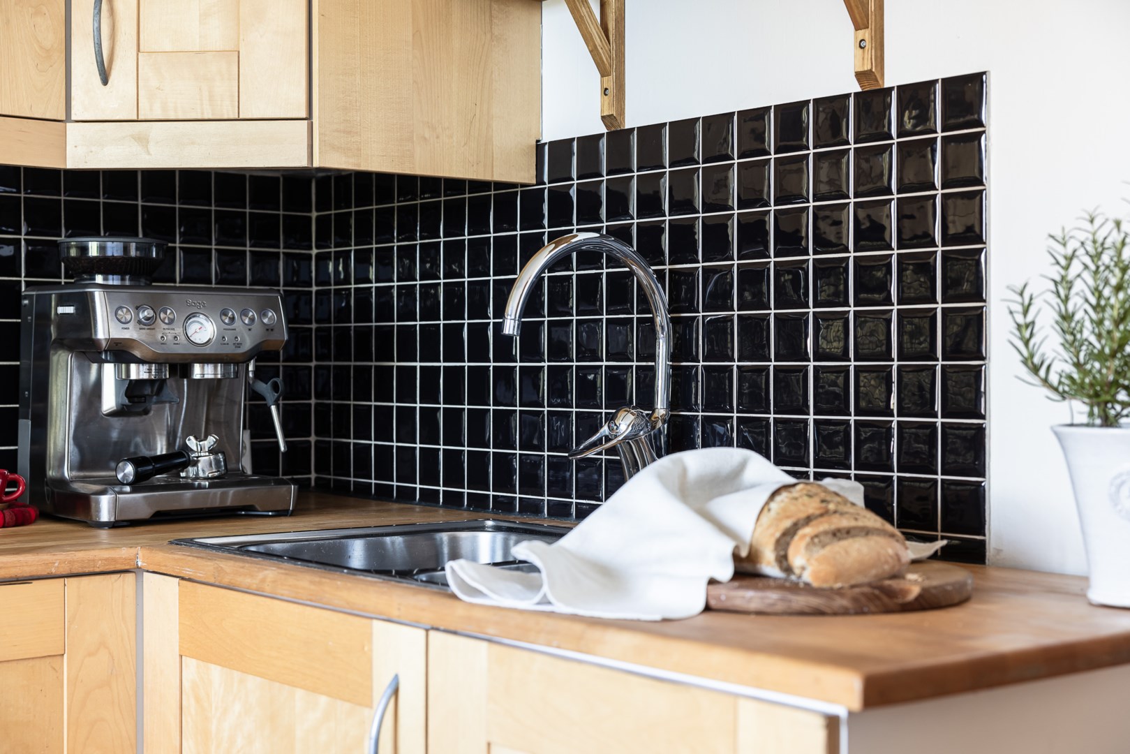 Bostadsbild från Karlsrogatan 81, Såld i Sommarro, Uppsala