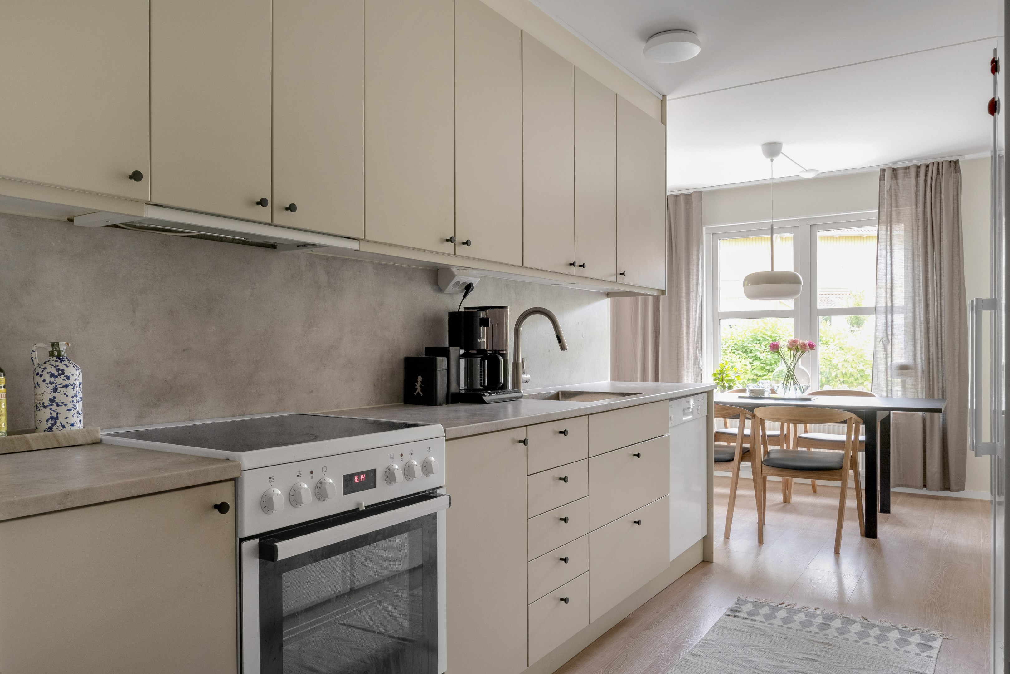 Bostadsbild från Åskmolnsvägen 95, Såld i Storvreta, Uppsala