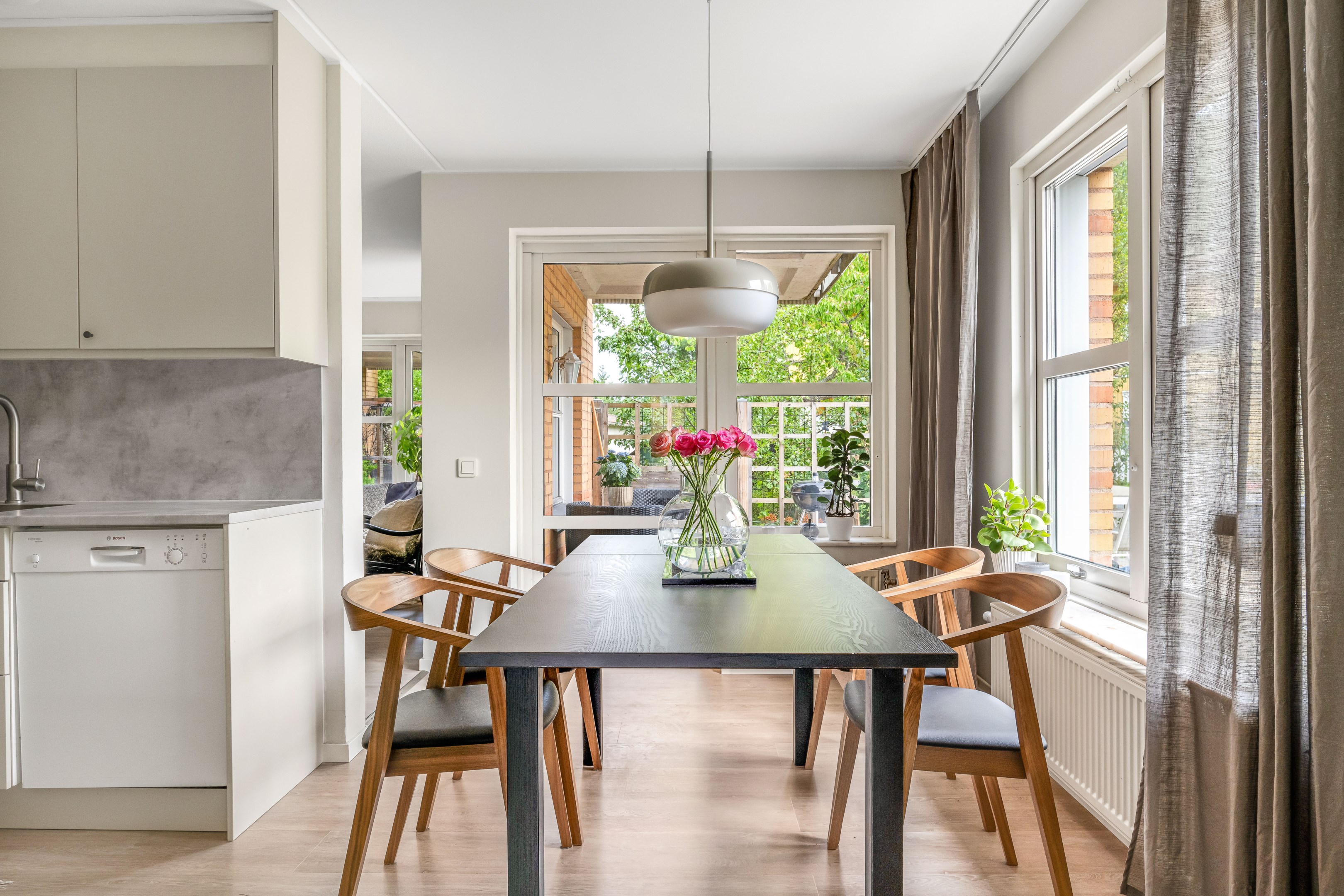 Bostadsbild från Åskmolnsvägen 95, Såld i Storvreta, Uppsala