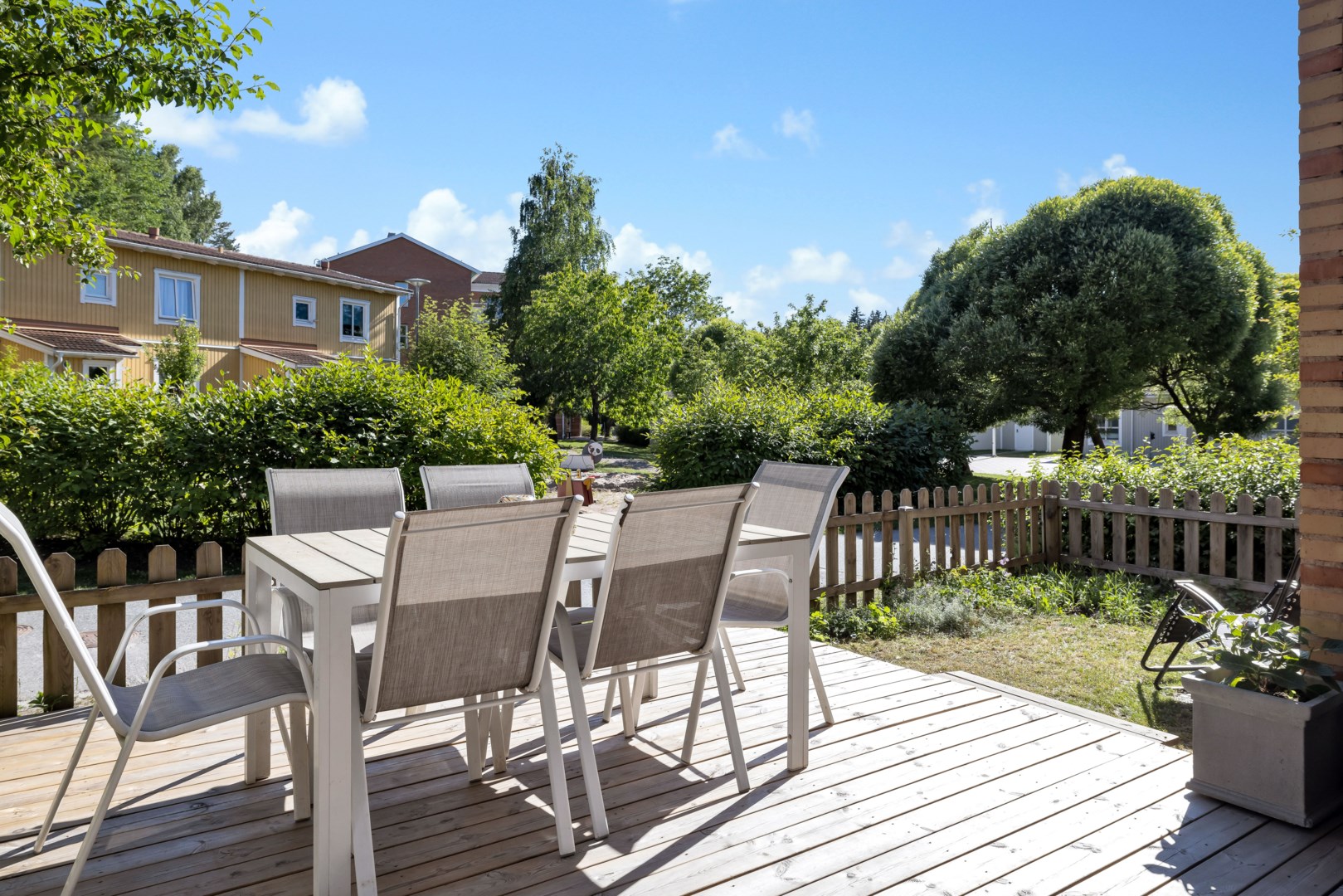 Bostadsbild från Åskmolnsvägen 95, Såld i Storvreta, Uppsala