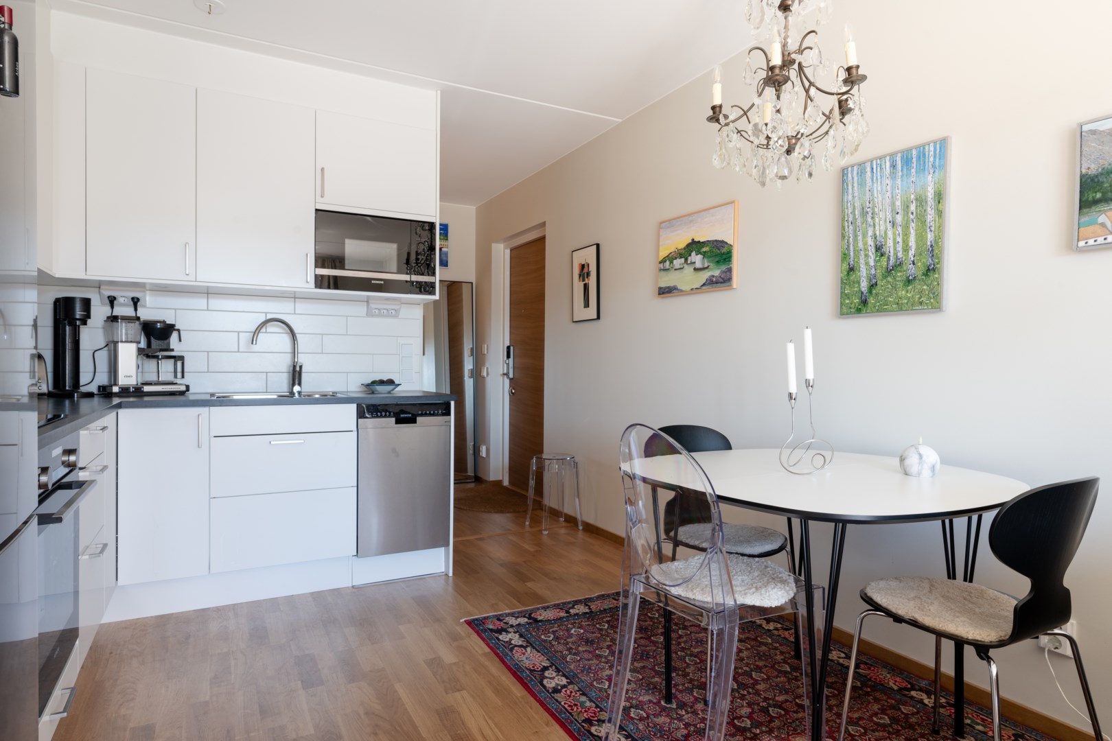 Bostadsbild från Vinnarcirkeln 27, Såld i Täby Park, Täby