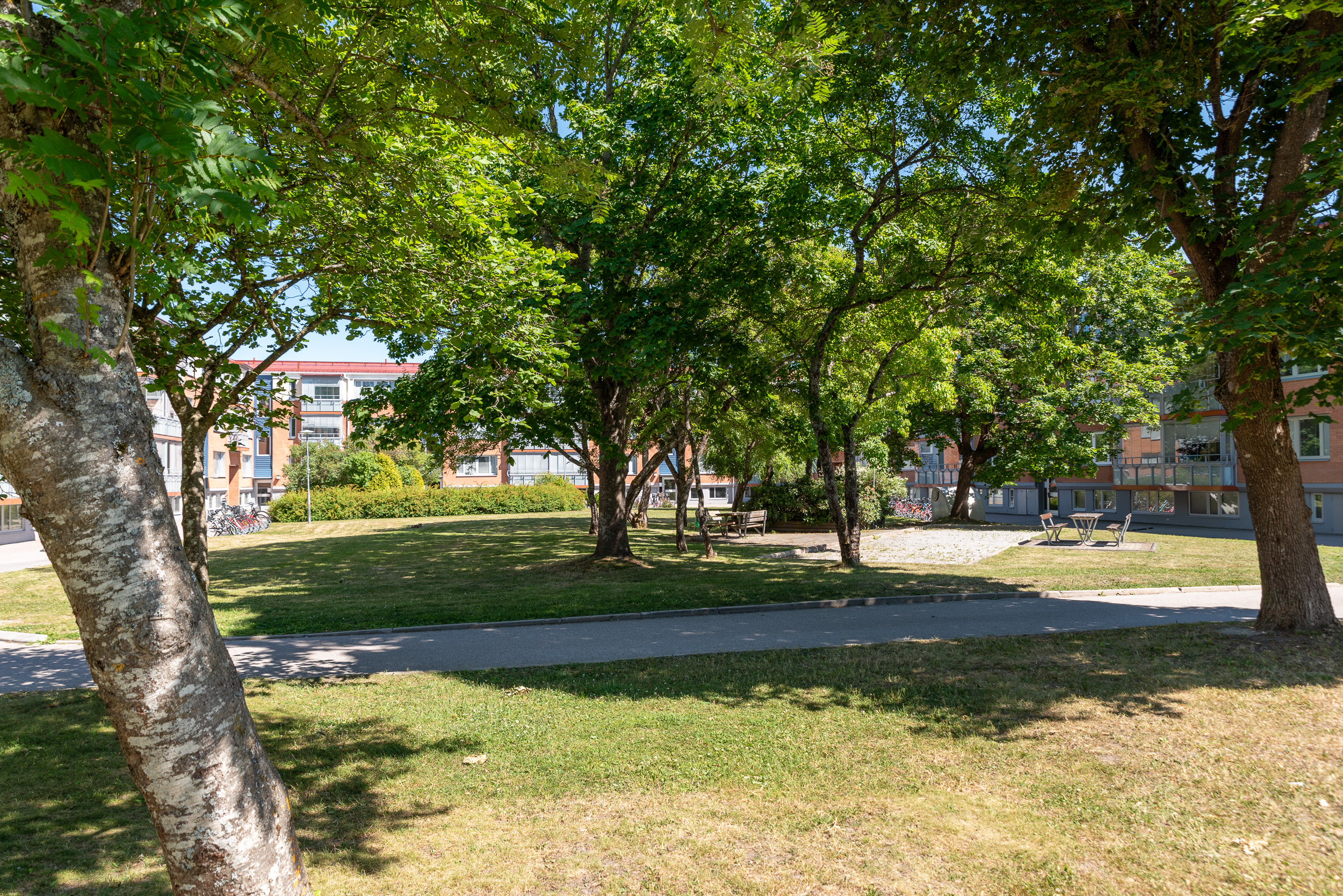 Bostadsbild från Lövhagsgatan 51, Såld i Råby, Västerås