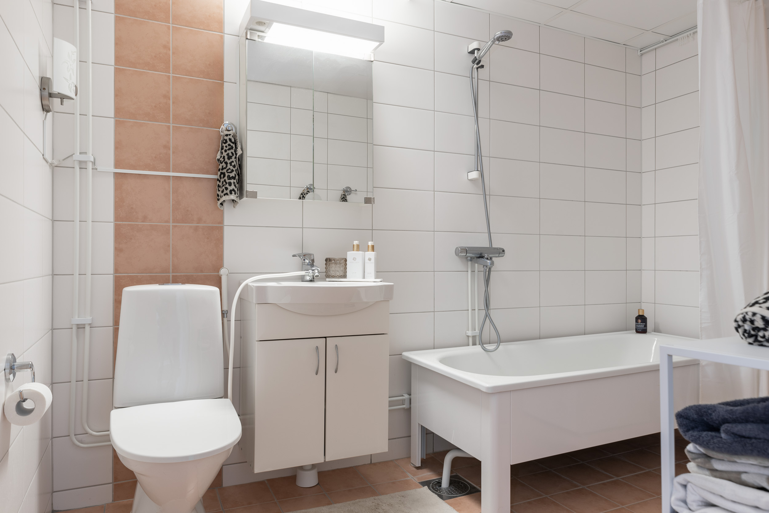 Bostadsbild från Lövhagsgatan 51, Såld i Råby, Västerås