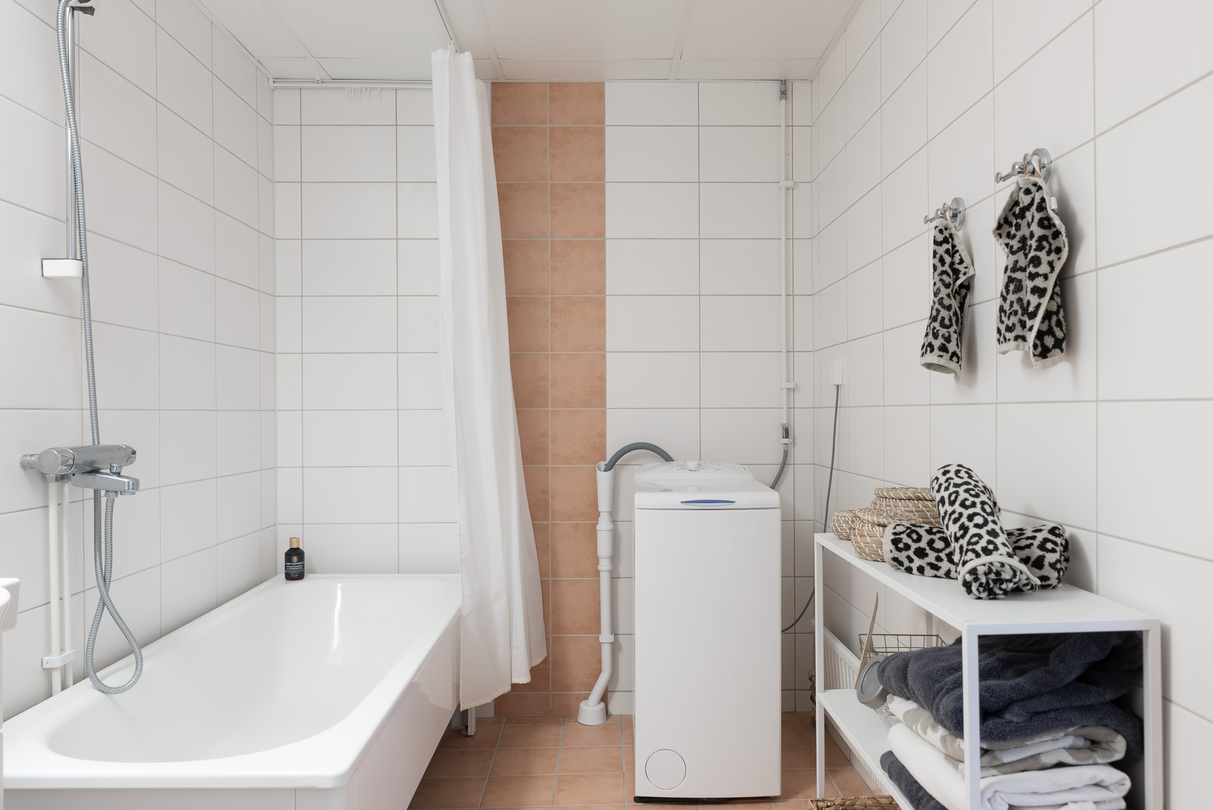 Bostadsbild från Lövhagsgatan 51, Såld i Råby, Västerås