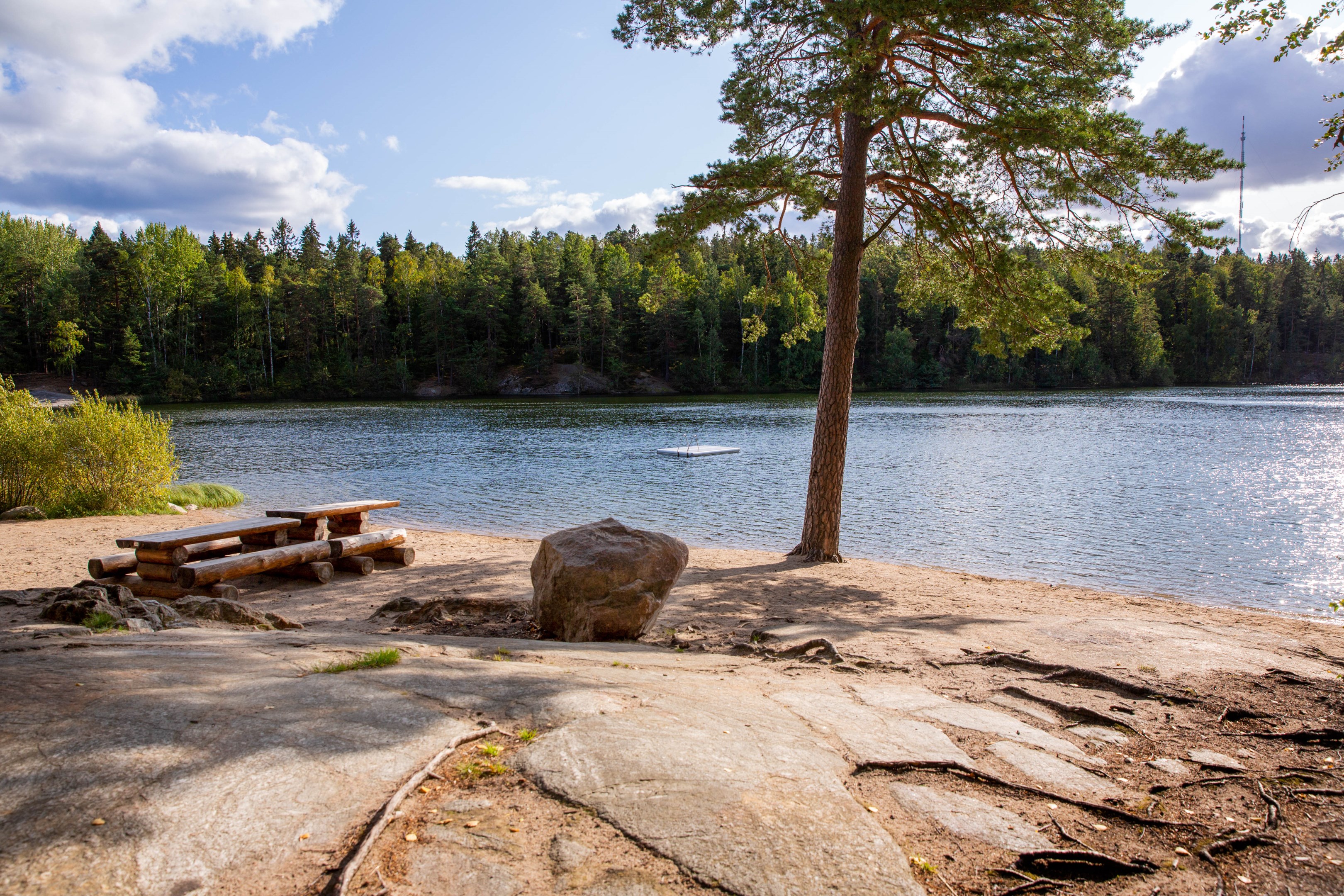 Bostadsbild från Beckasinvägen 28, Såld i Saltängen, Nacka