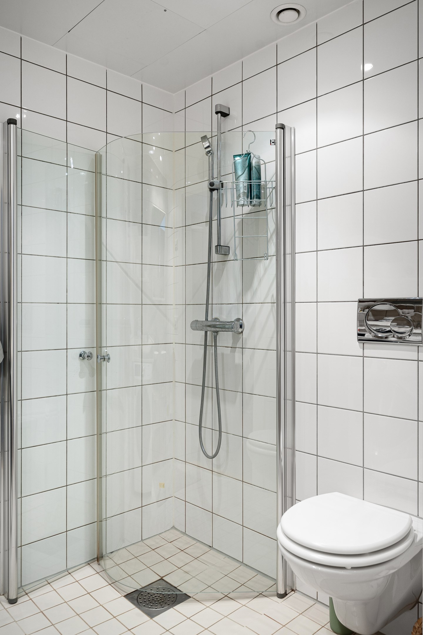 Bostadsbild från Sjökvarnsbacken 4, Såld i Saltsjöqvarn, Nacka