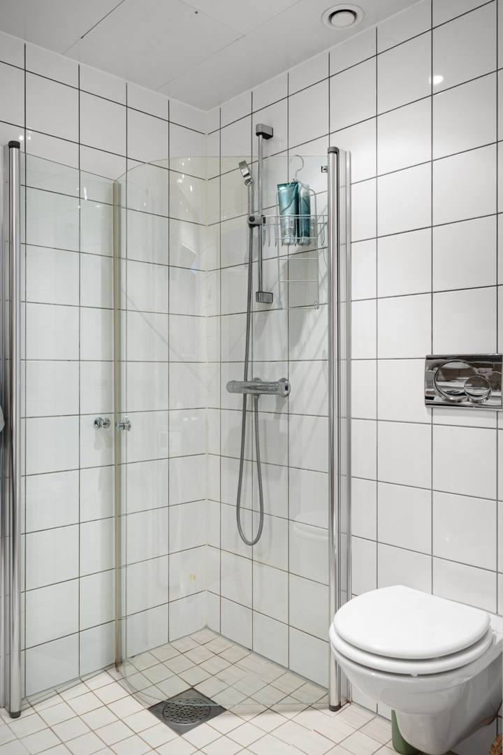 Bostadsbild från Sjökvarnsbacken 4, Såld i Saltsjöqvarn, Nacka